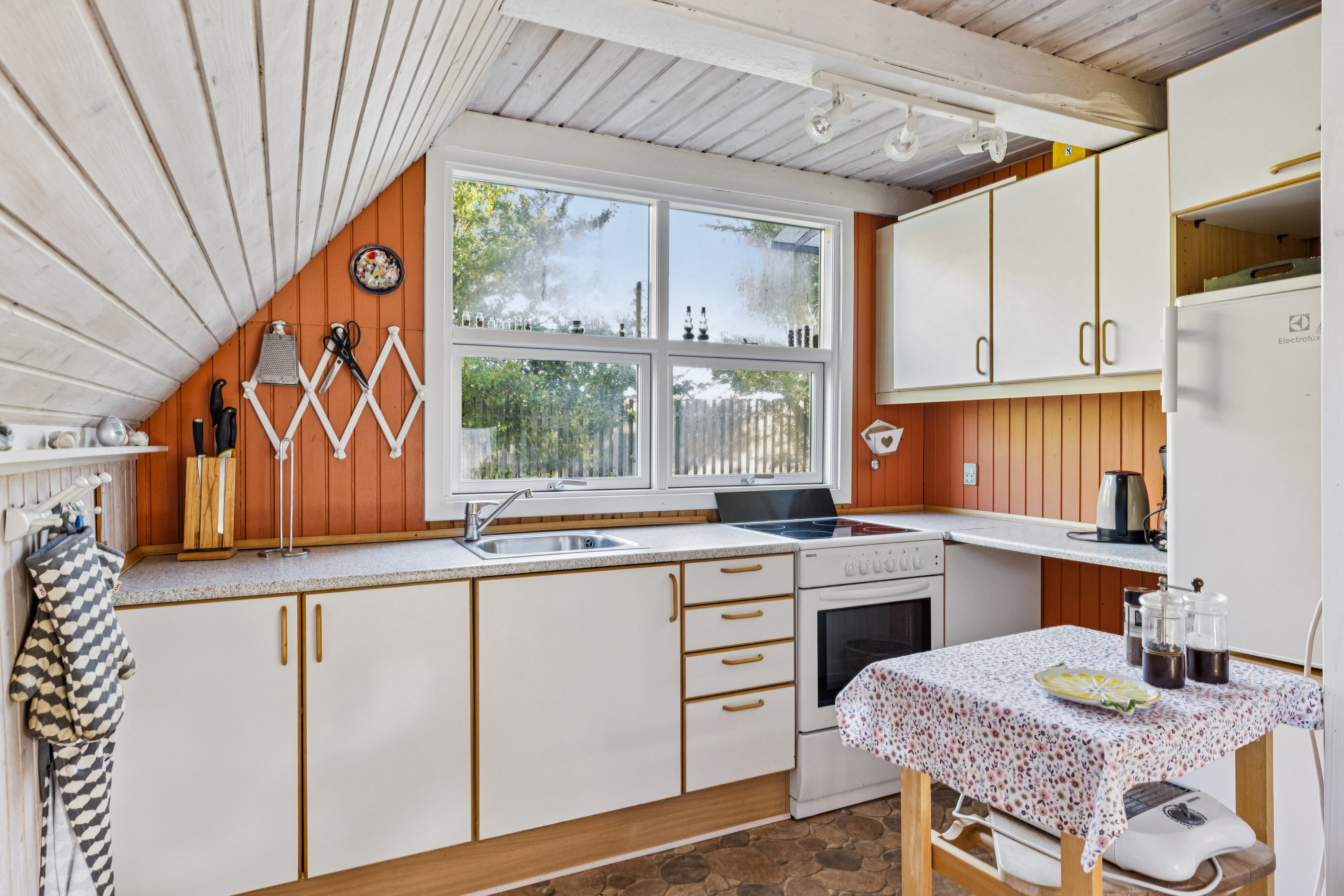 Fremhævet køkken billede i fuldskærmstilstand. Billede af Askevej 9, Vemmingbund, 6310 Broager