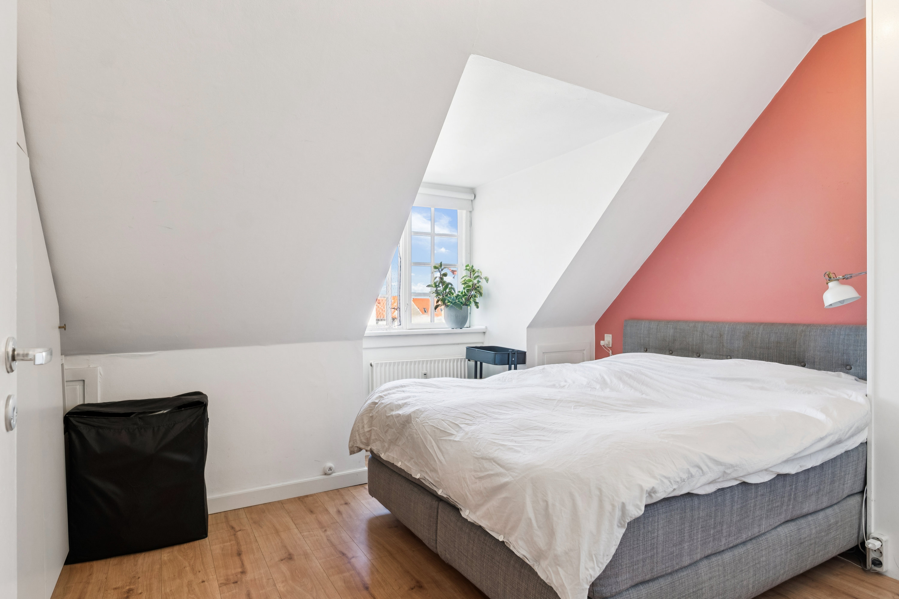 Fremhævet værelse billede i fuldskærmstilstand. Billede af Overgaden Neden Vandet 39, 4. th., 1414 København K