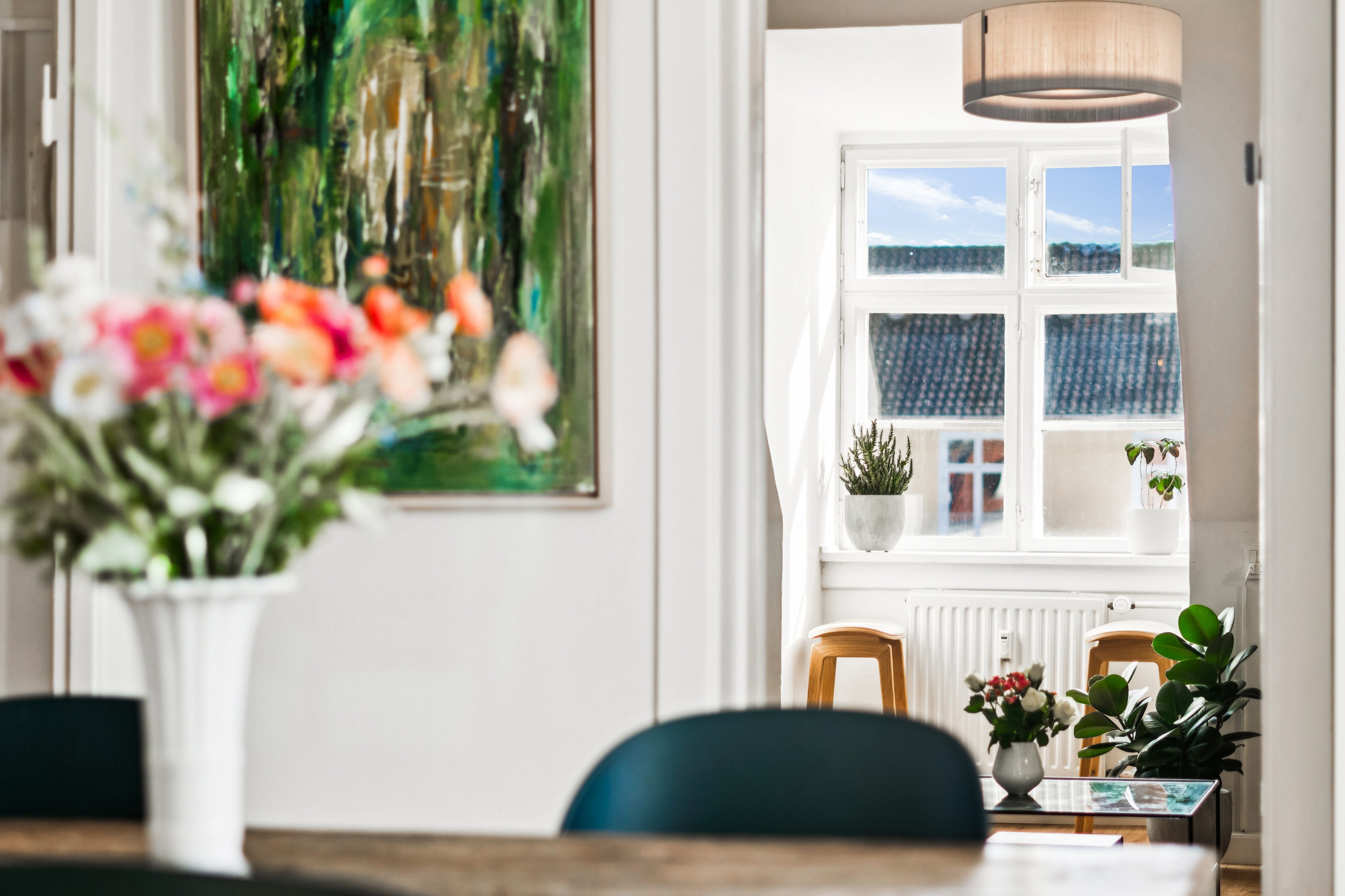 Fremhævet stue billede i fuldskærmstilstand. Billede af Overgaden Neden Vandet 39, 4. th., 1414 København K