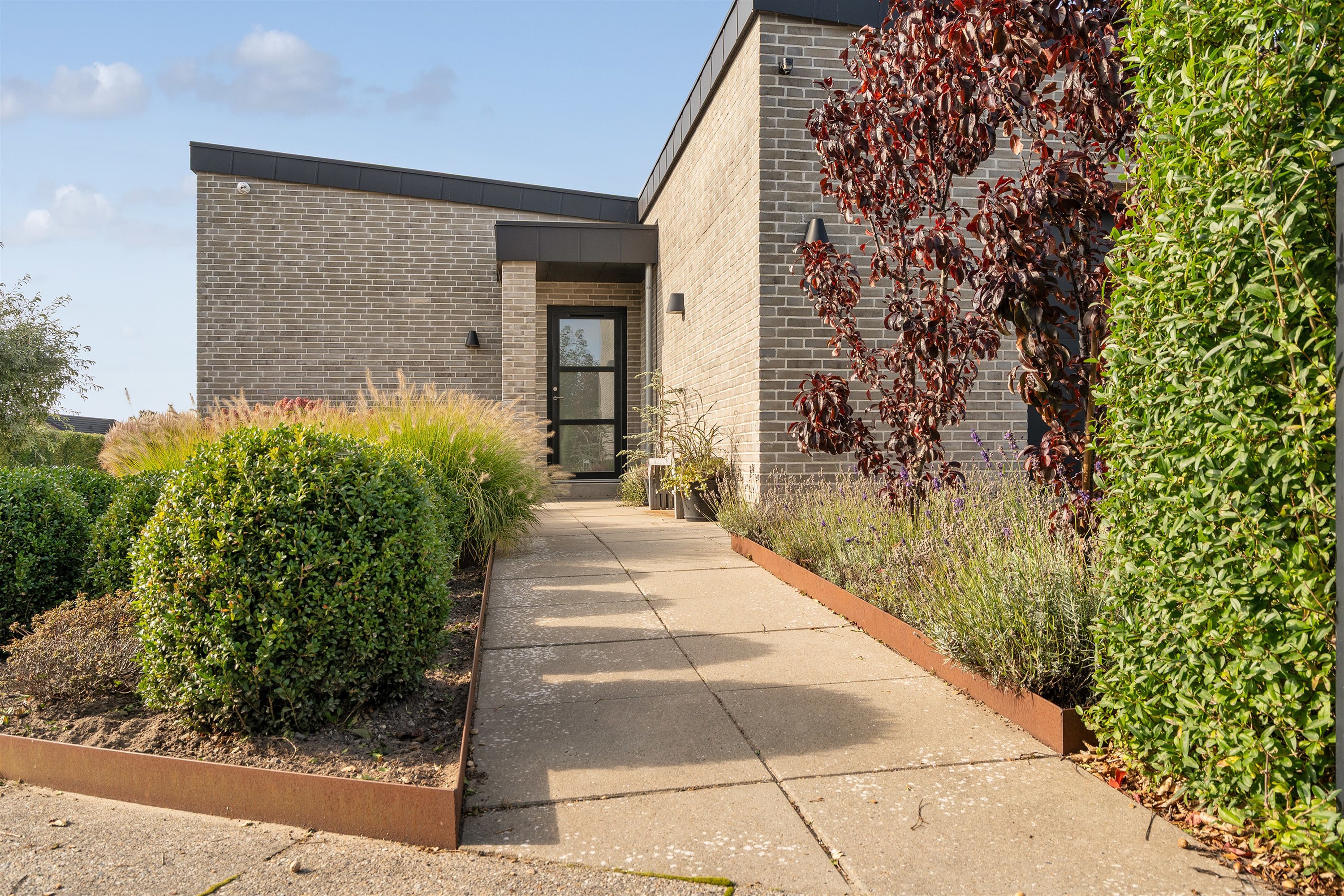 Fremhævet ejendommen billede i fuldskærmstilstand. Billede af Hjortevej 8, 6715 Esbjerg N