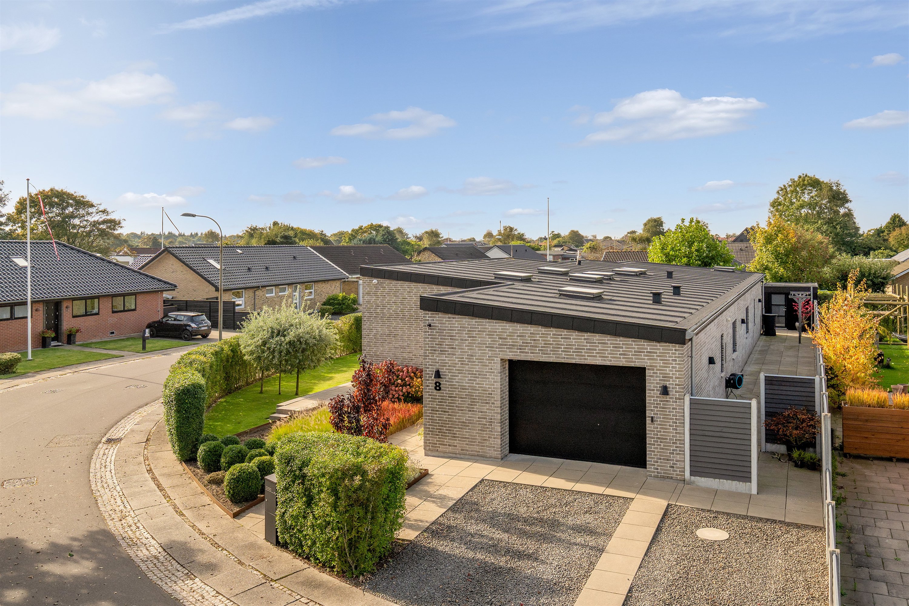 Miniaturebillede 1: ejendommen. Billede af Hjortevej 8, 6715 Esbjerg N