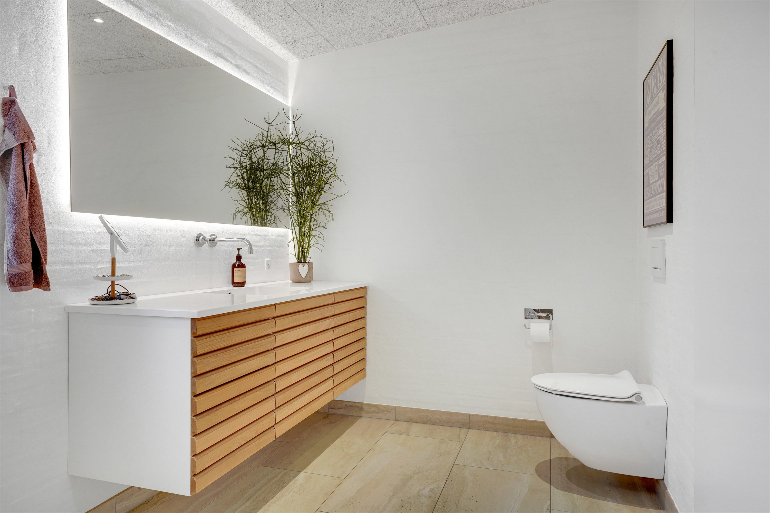 Fremhævet badeværelse billede i fuldskærmstilstand. Billede af Hjortevej 8, 6715 Esbjerg N