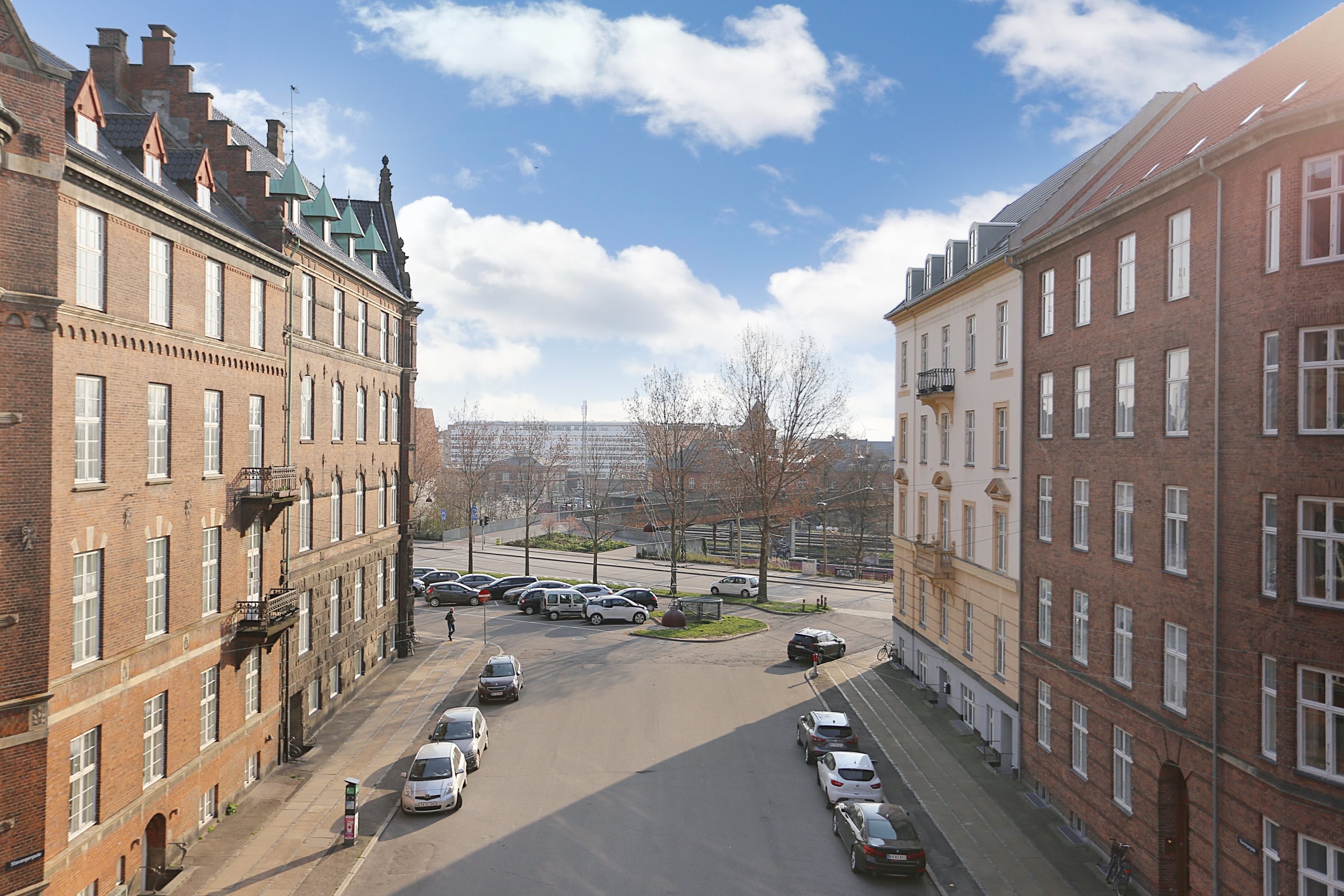 Fremhævet facade billede i fuldskærmstilstand. Billede af Trondhjemsgade 15, 2., 2100 København Ø