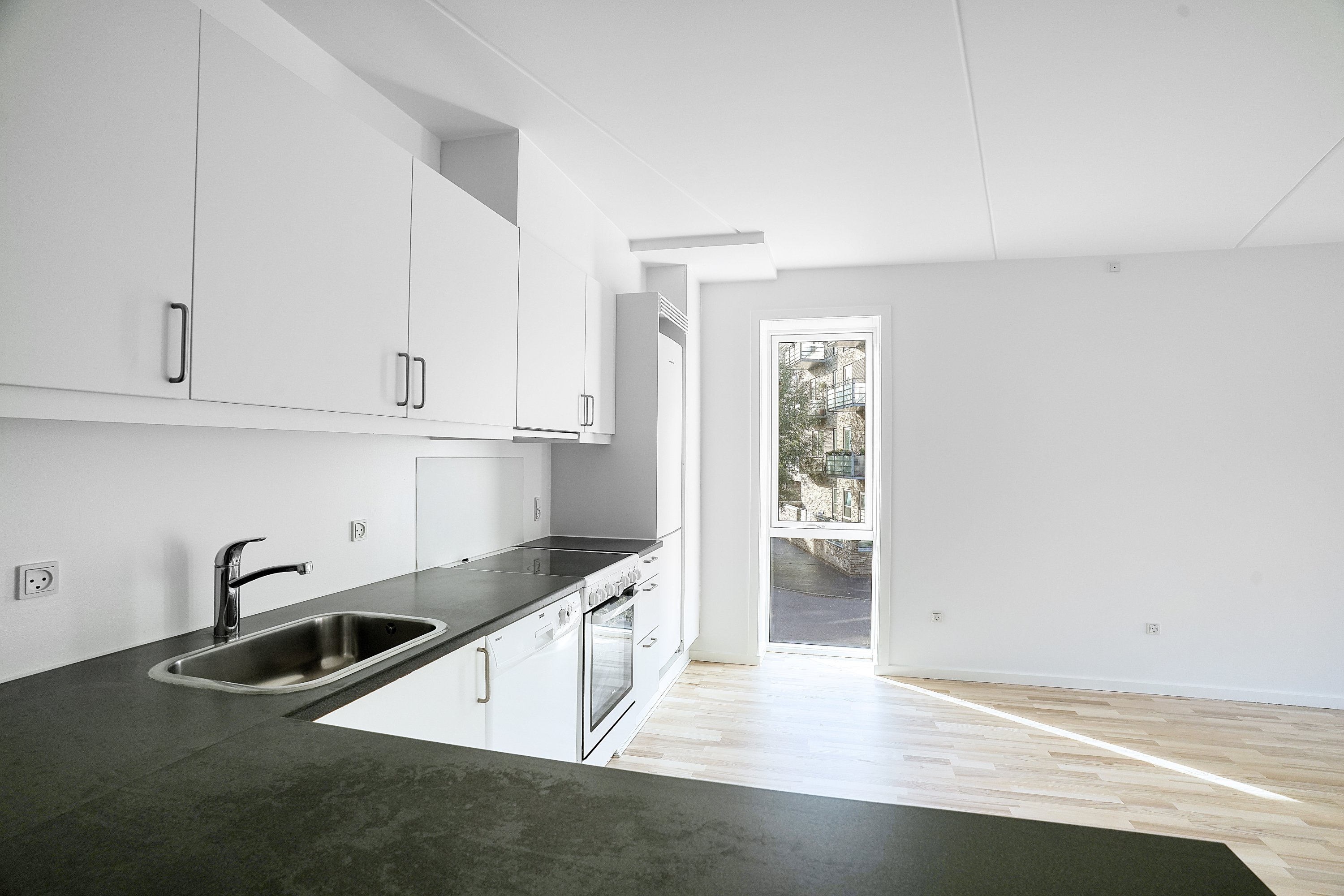 Fremhævet køkken billede i fuldskærmstilstand. Billede af Clara Pontoppidans Vej 18, 1. mf., 2500 Valby