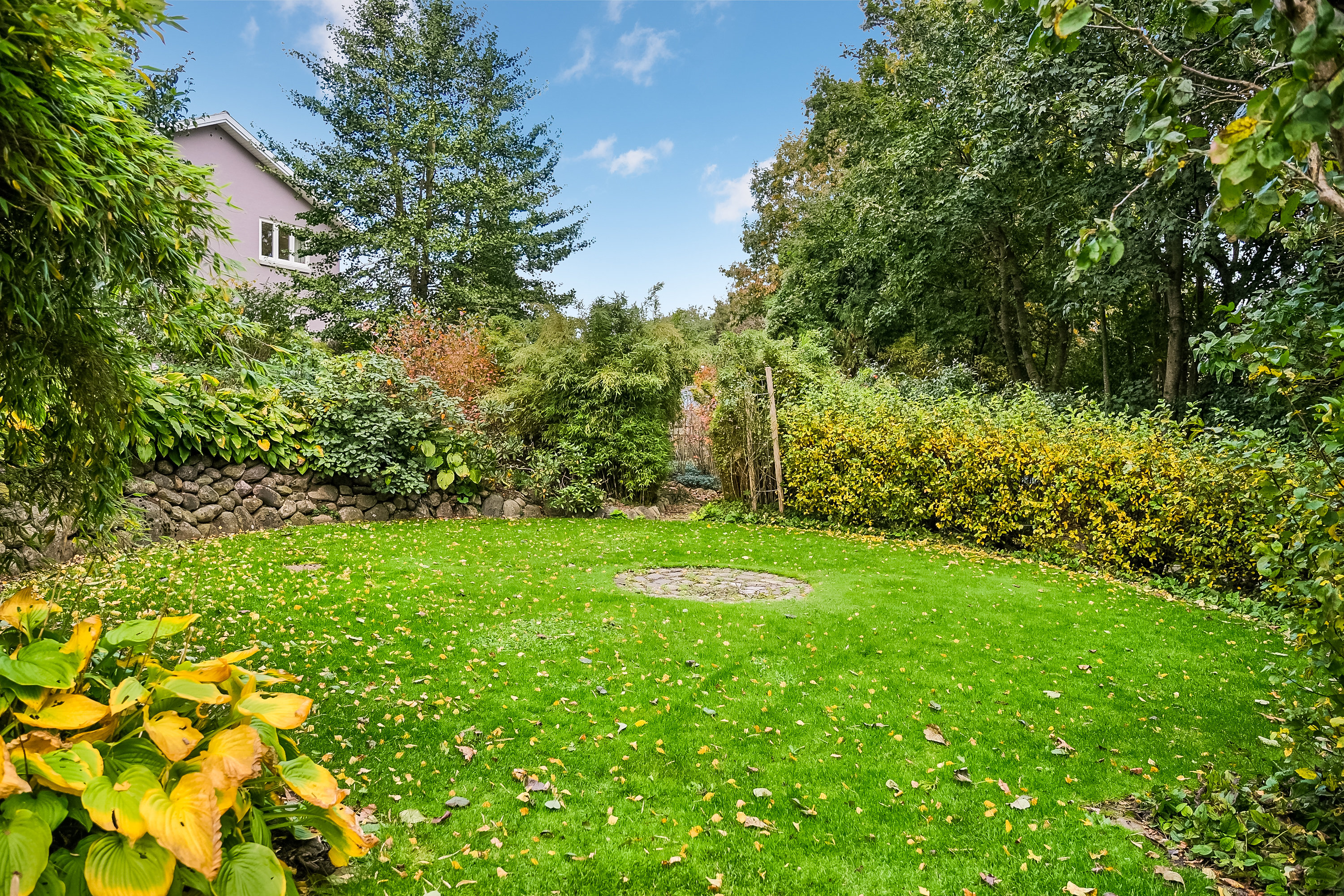 Fremhævet have billede i fuldskærmstilstand. Billede af Skrænten 19, 5853 Ørbæk