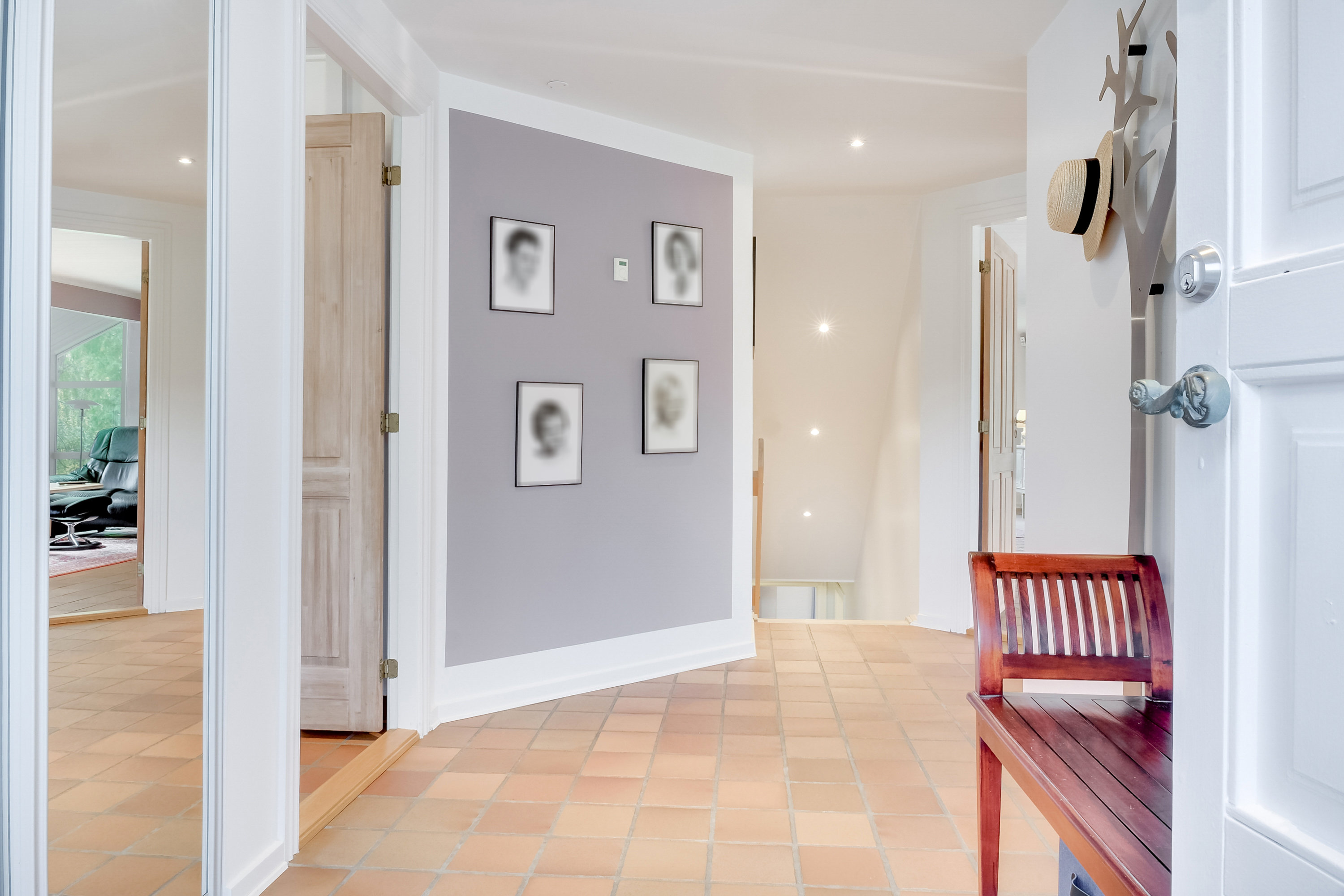 Fremhævet gang billede i fuldskærmstilstand. Billede af Skrænten 19, 5853 Ørbæk