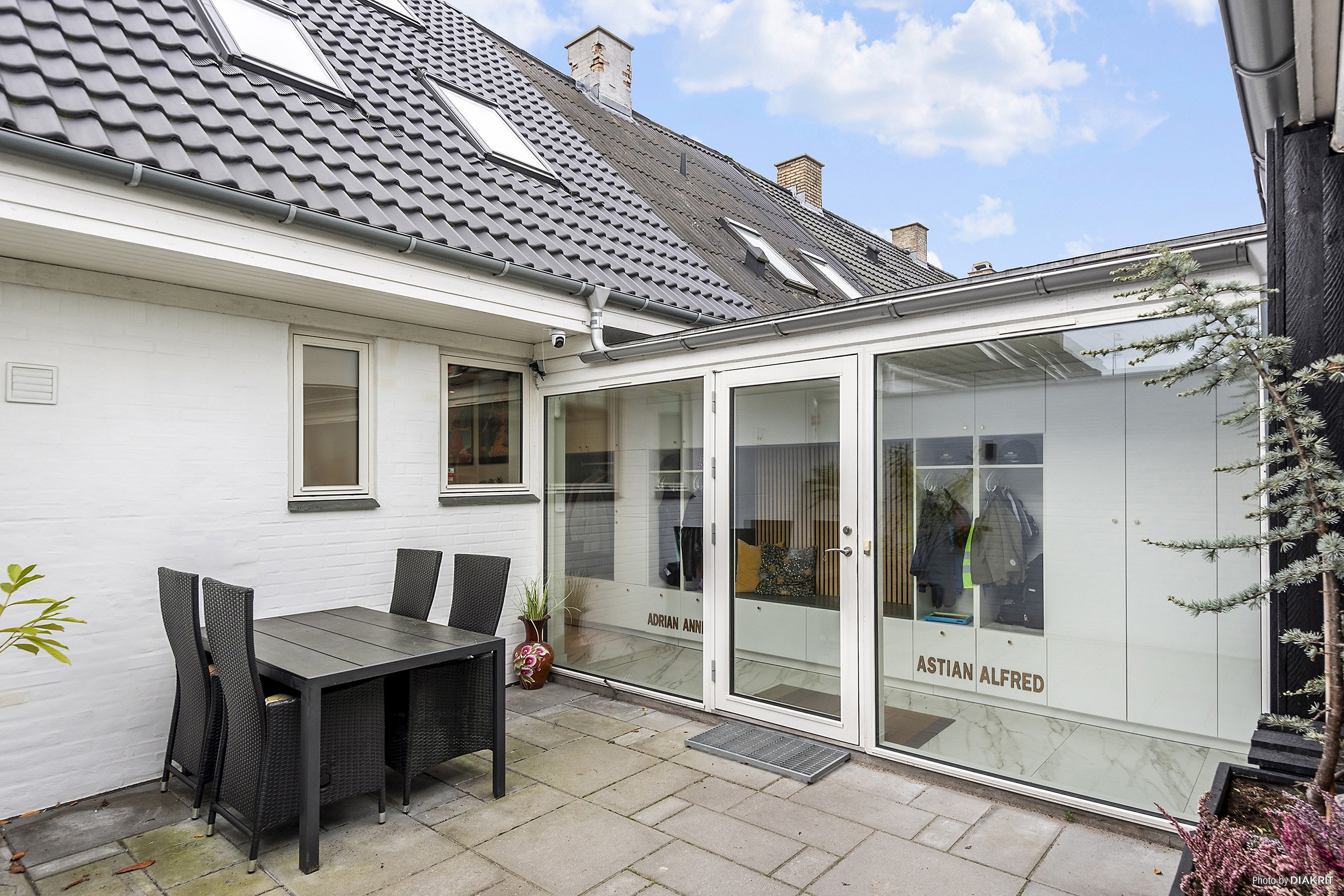 Fremhævet ejendommen billede i fuldskærmstilstand. Billede af Søvang 11, 4600 Køge