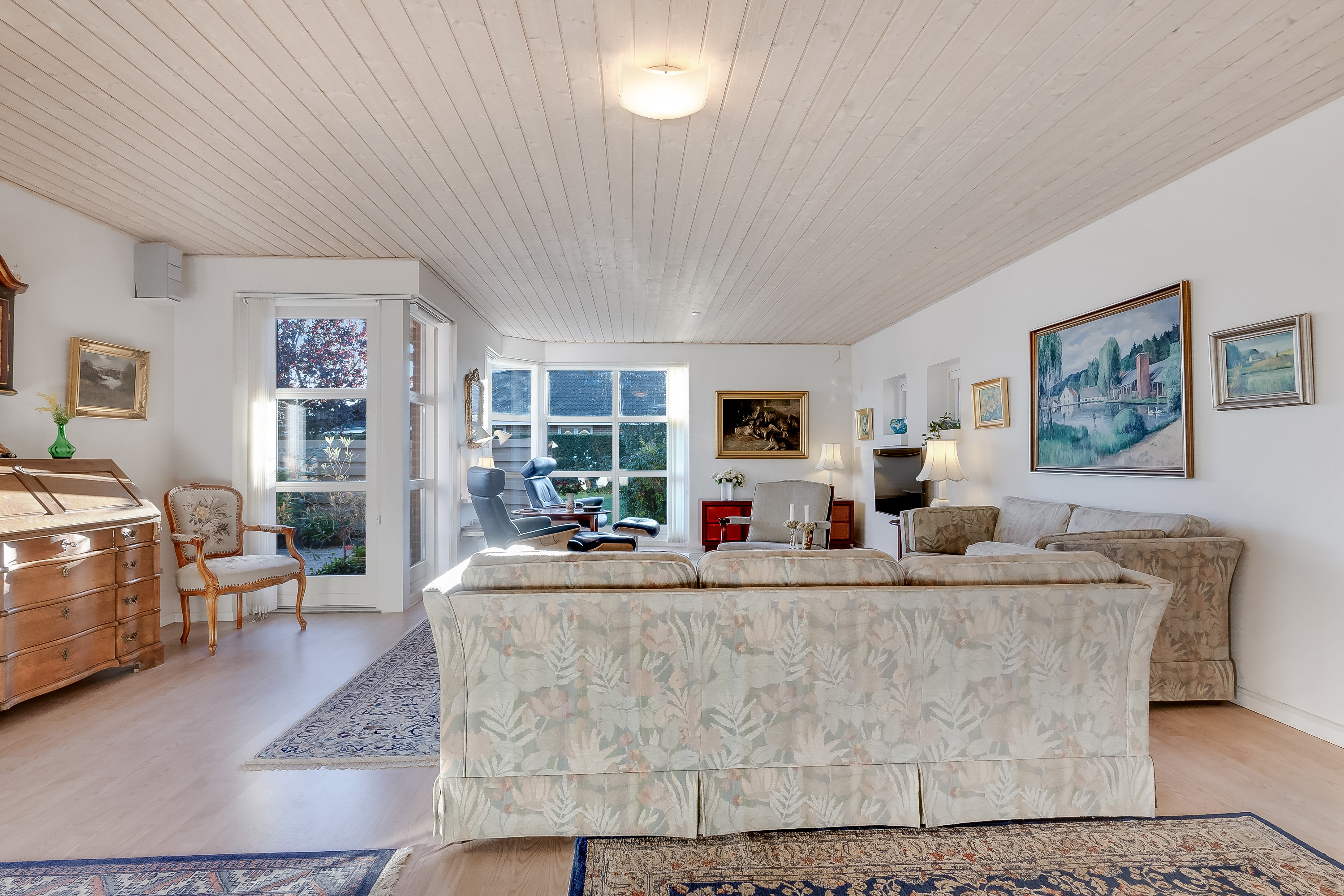 Fremhævet stue billede i fuldskærmstilstand. Billede af Trondheimparken 48, 5400 Bogense