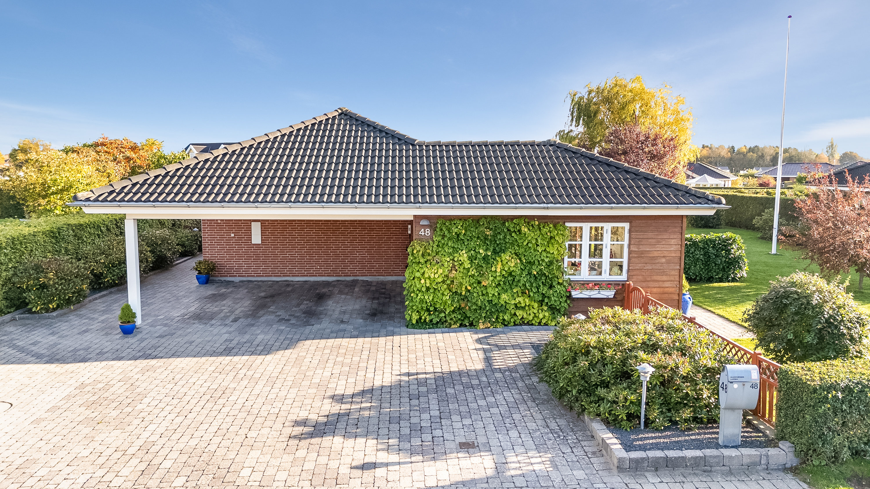 Fremhævet facade billede i fuldskærmstilstand. Billede af Trondheimparken 48, 5400 Bogense