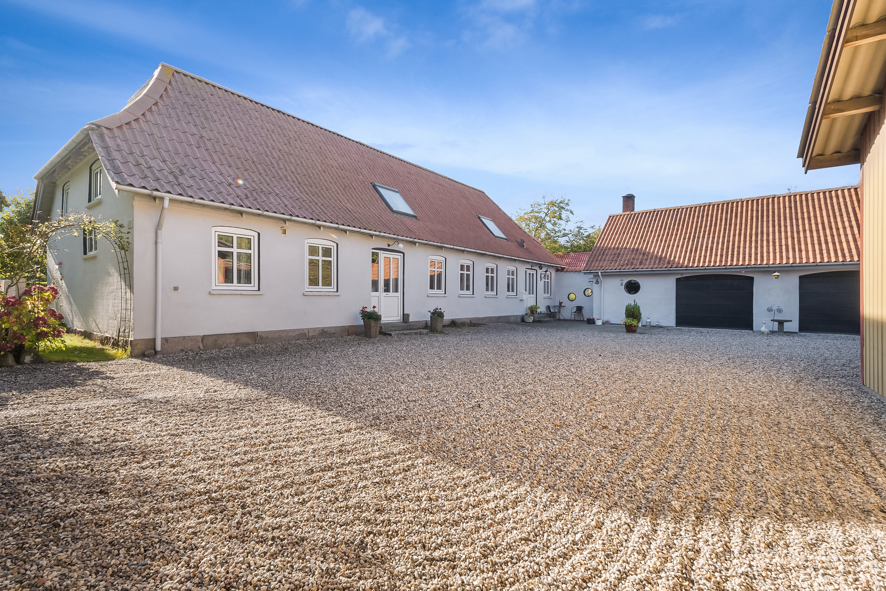 Fremhævet facade billede i fuldskærmstilstand. Billede af Pårupvej 20, Skellerup, 5540 Ullerslev