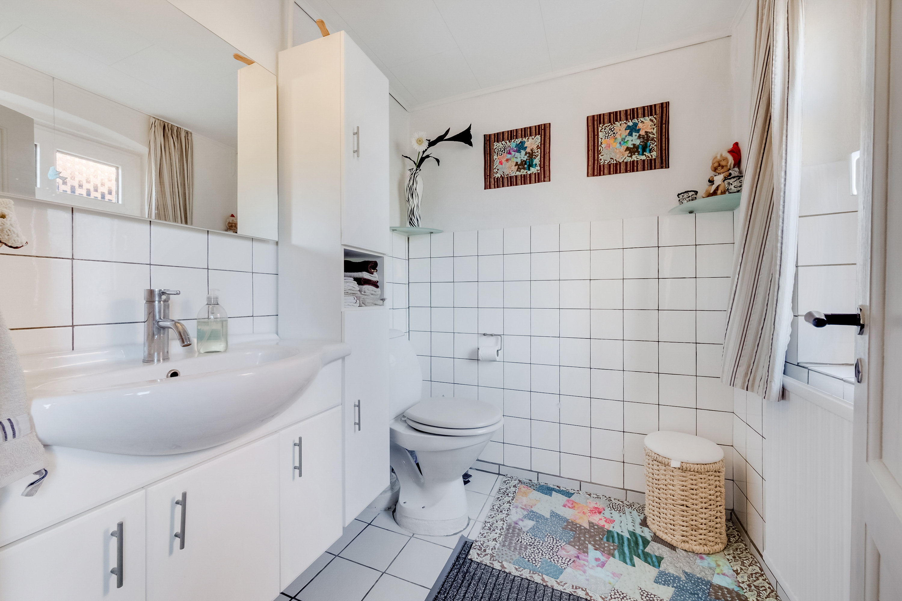 Fremhævet wc billede i fuldskærmstilstand. Billede af Pårupvej 20, Skellerup, 5540 Ullerslev