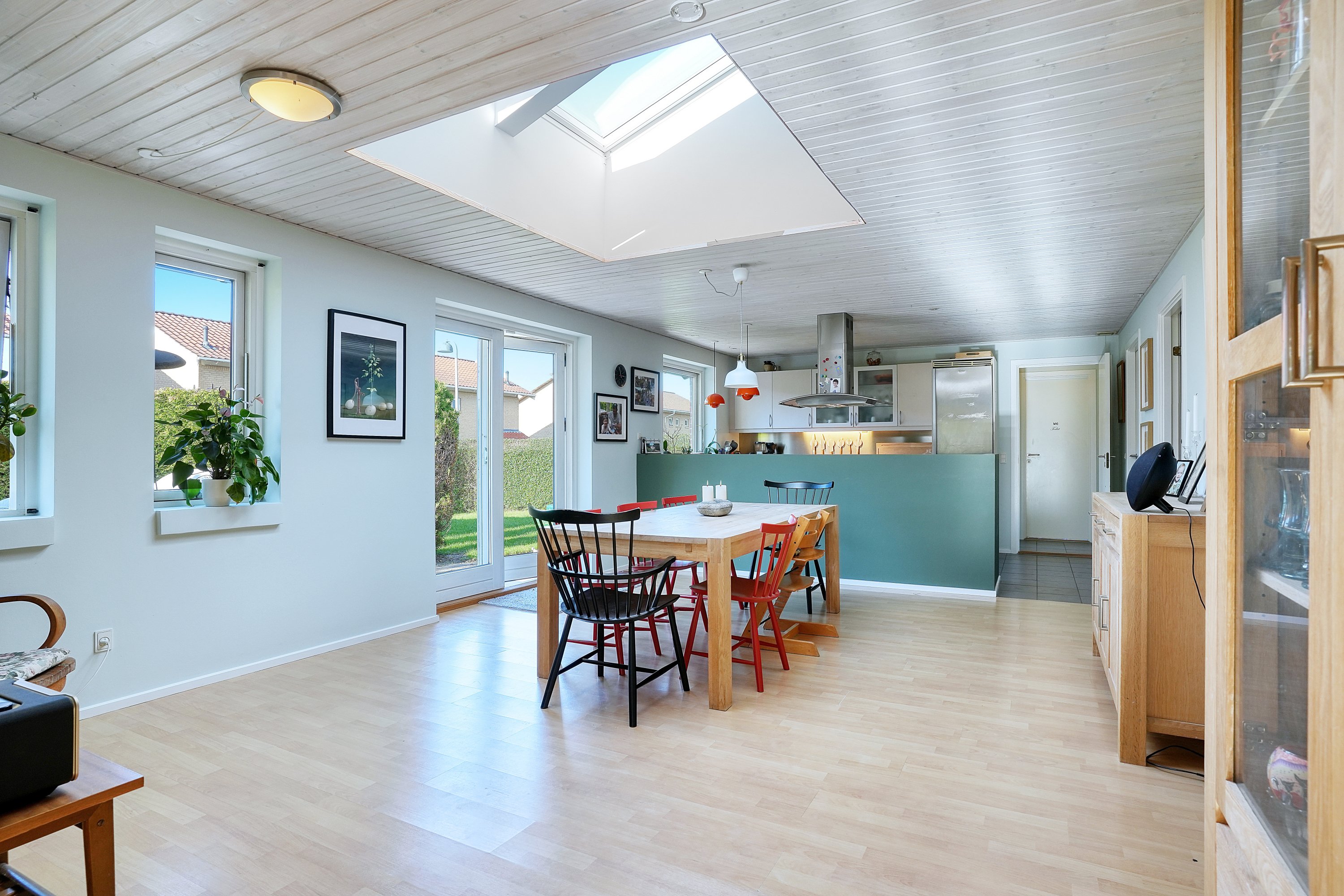 Fremhævet spisestue billede i fuldskærmstilstand. Billede af Mølleengen 2, 3550 Slangerup