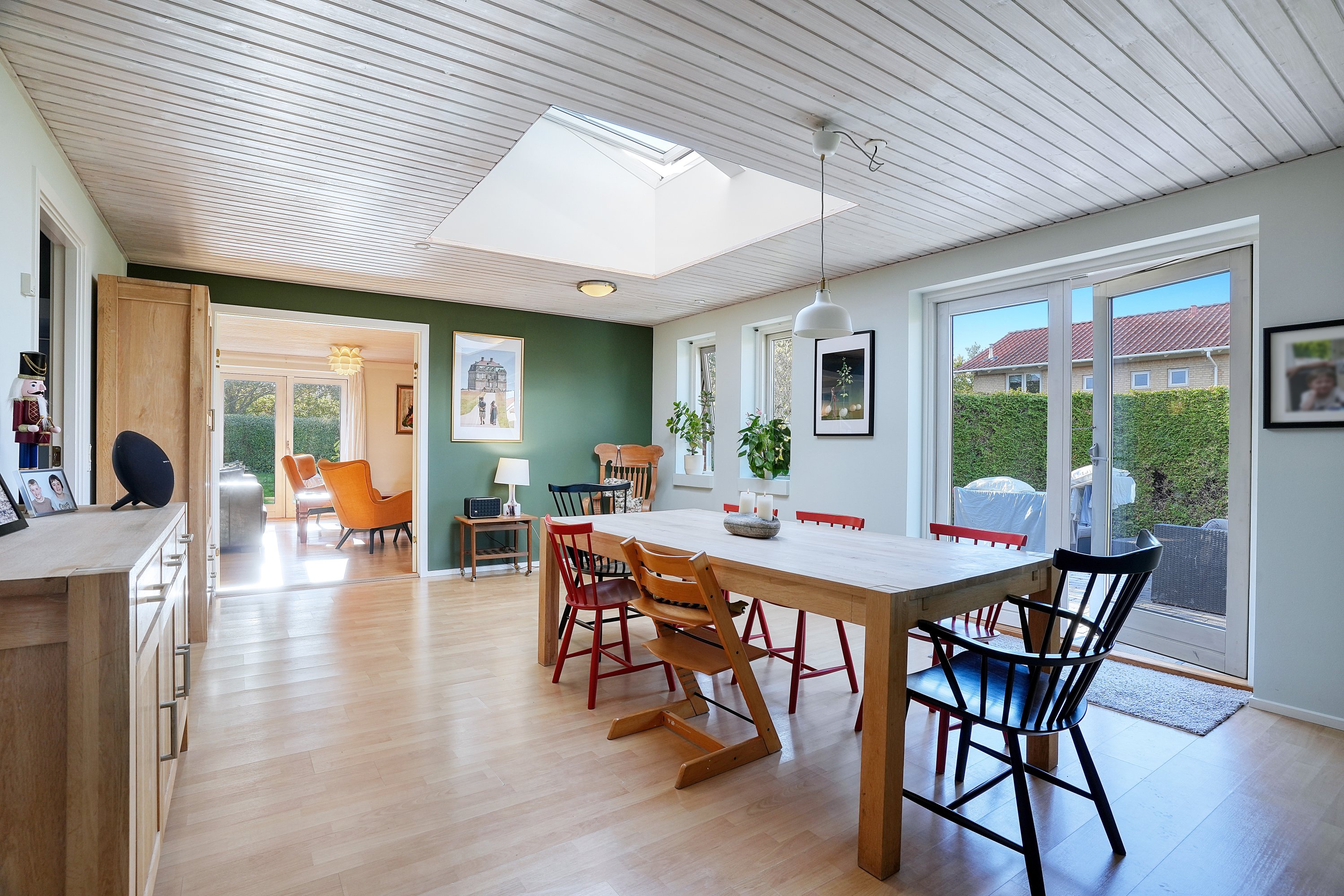 Fremhævet spisestue billede i fuldskærmstilstand. Billede af Mølleengen 2, 3550 Slangerup