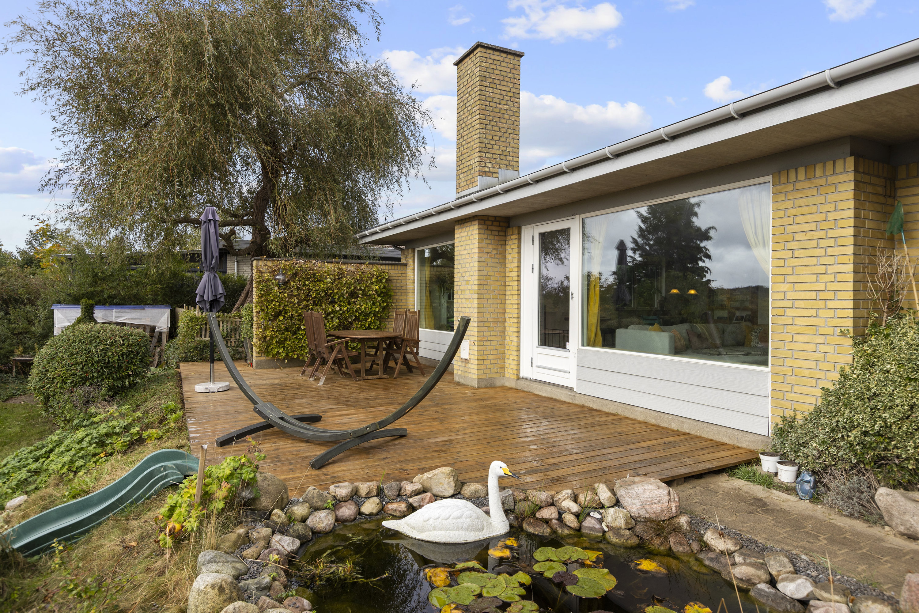 Fremhævet terrasse billede i fuldskærmstilstand. Billede af Munkebakken 53, 4400 Kalundborg