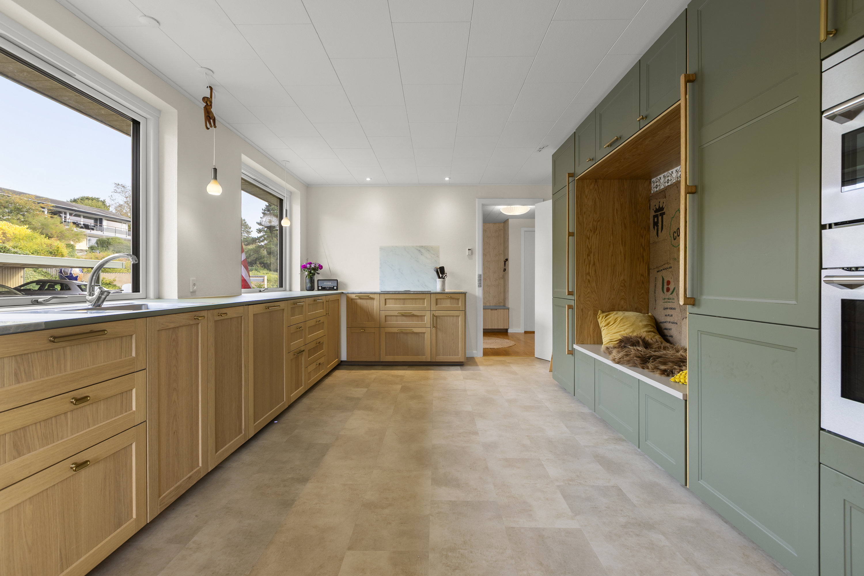 Fremhævet køkken billede i fuldskærmstilstand. Billede af Munkebakken 53, 4400 Kalundborg