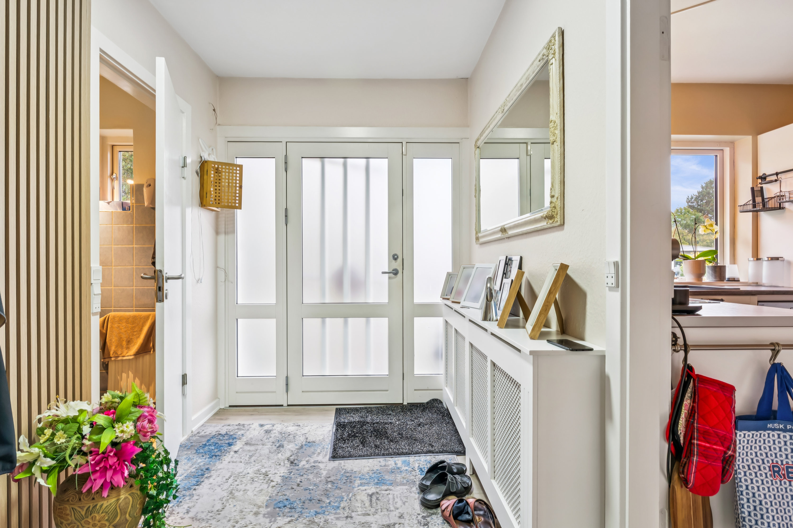 Fremhævet entré billede i fuldskærmstilstand. Billede af Toftebjerghaven 12, 2750 Ballerup