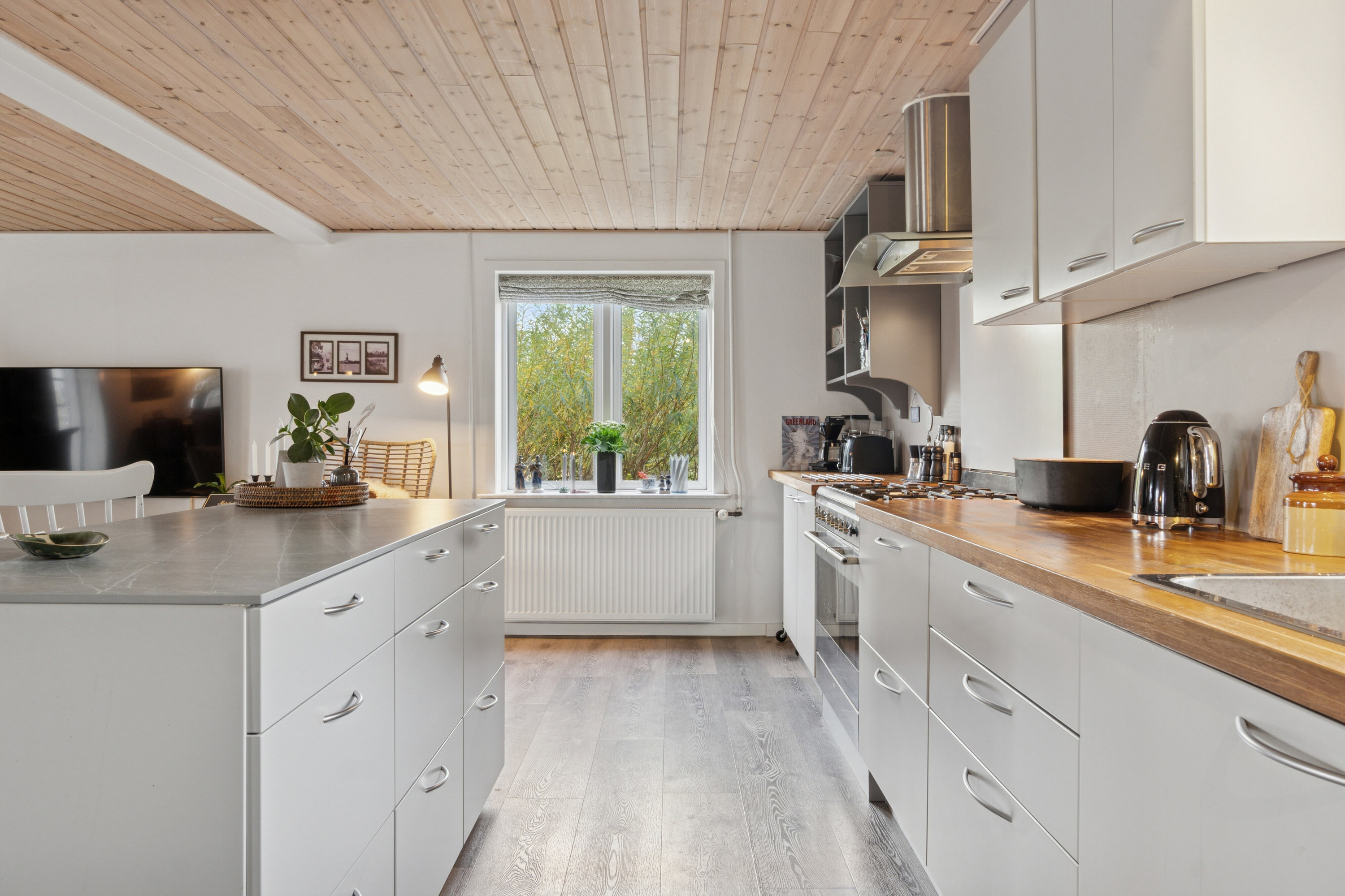 Fremhævet køkken billede i fuldskærmstilstand. Billede af Klostermøllevej 21, 7770 Vestervig