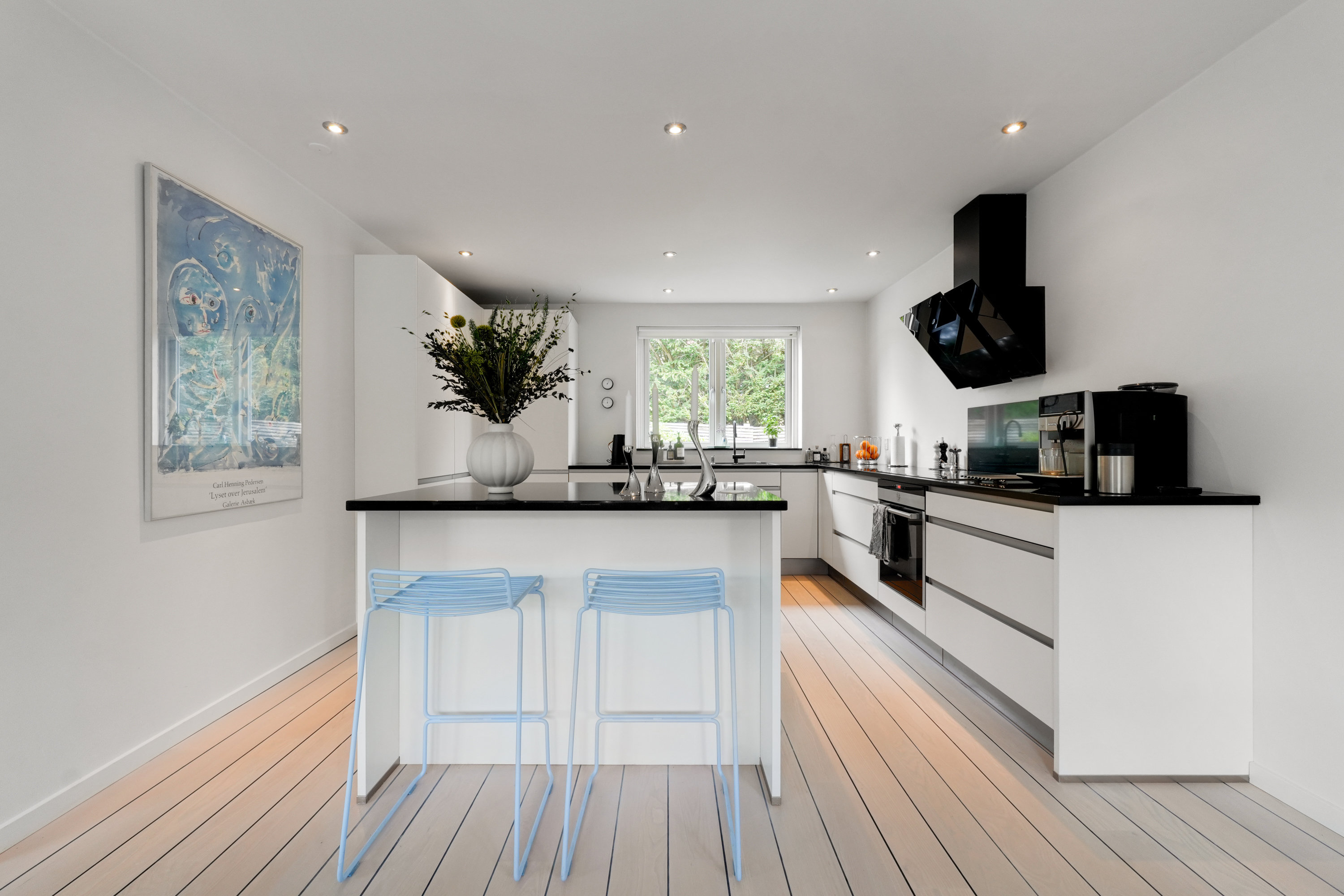 Fremhævet andet billede i fuldskærmstilstand. Billede af Sjælsøvej 57, 3460 Birkerød