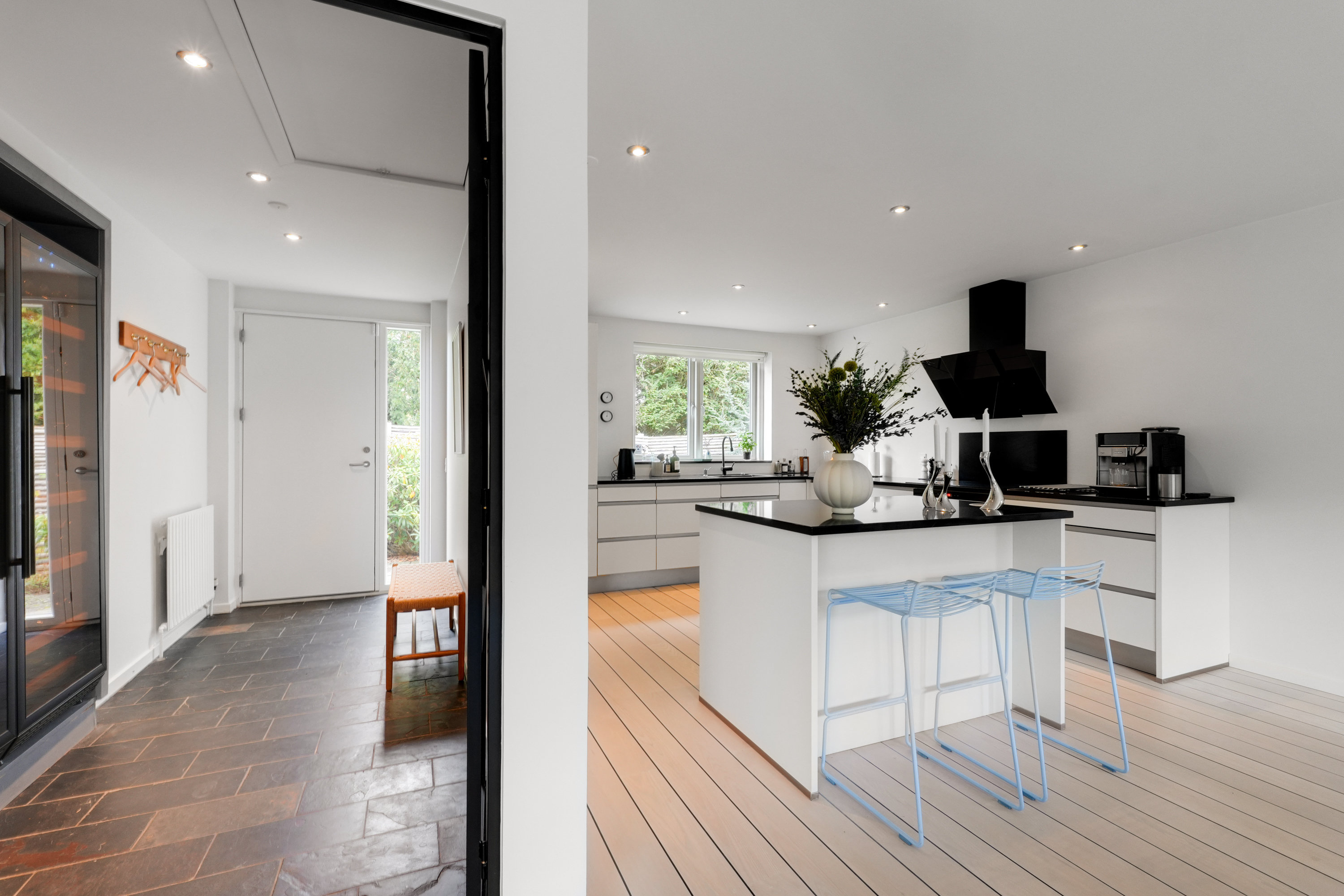 Fremhævet andet billede i fuldskærmstilstand. Billede af Sjælsøvej 57, 3460 Birkerød