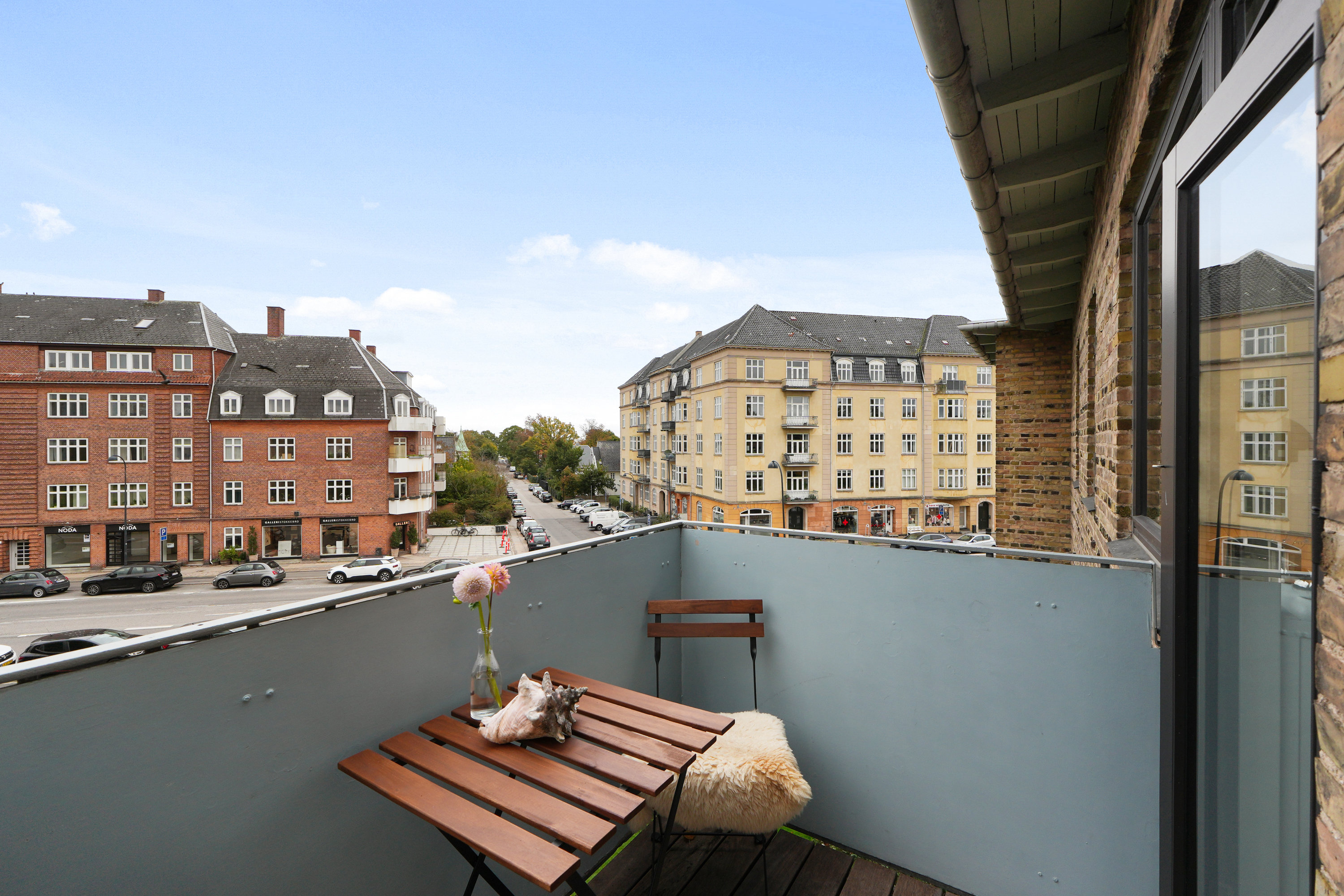 Fremhævet andet billede i fuldskærmstilstand. Billede af Blidahpark 4, 2. th., 2900 Hellerup