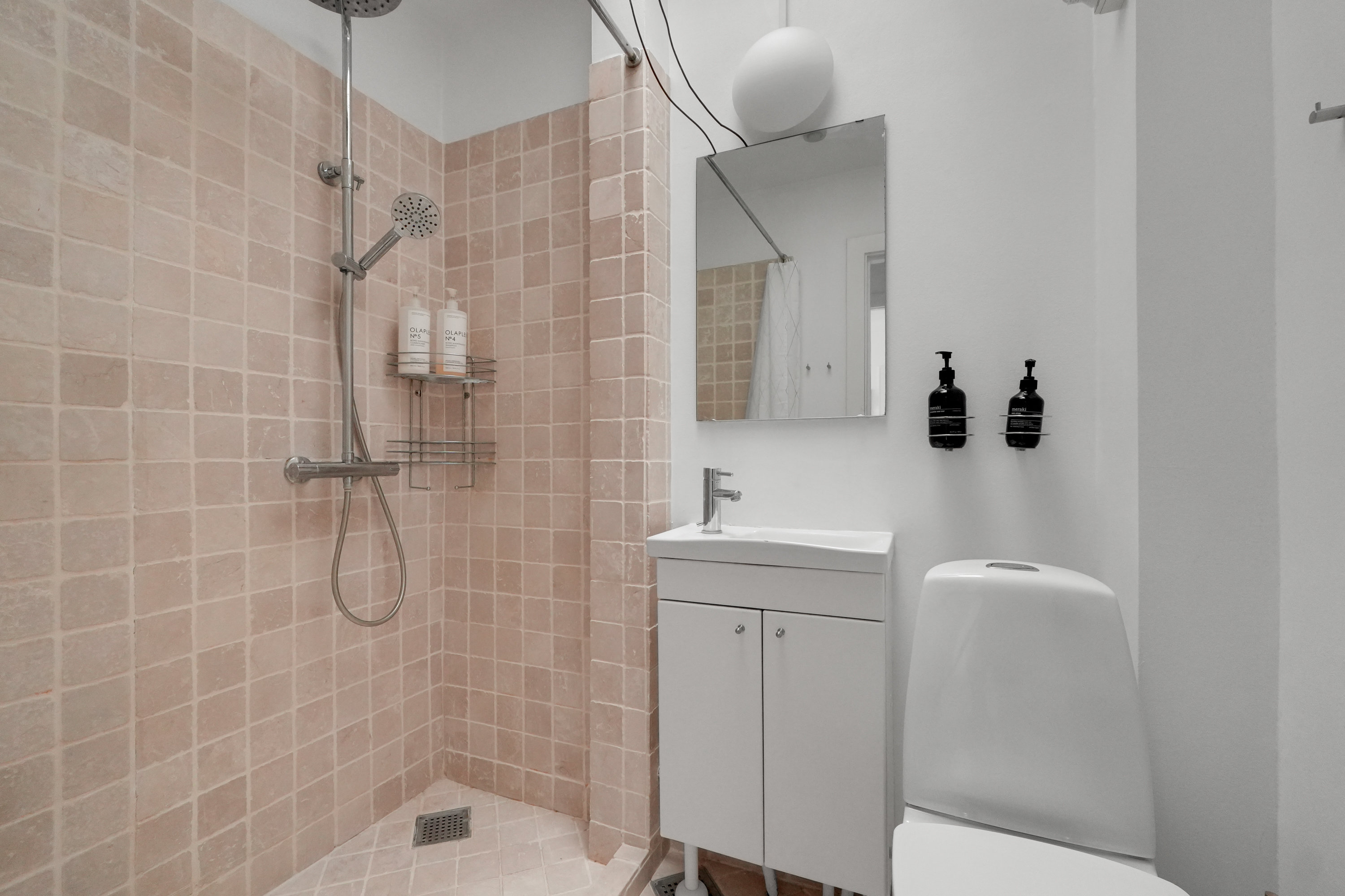 Fremhævet andet billede i fuldskærmstilstand. Billede af Blidahpark 4, 2. th., 2900 Hellerup