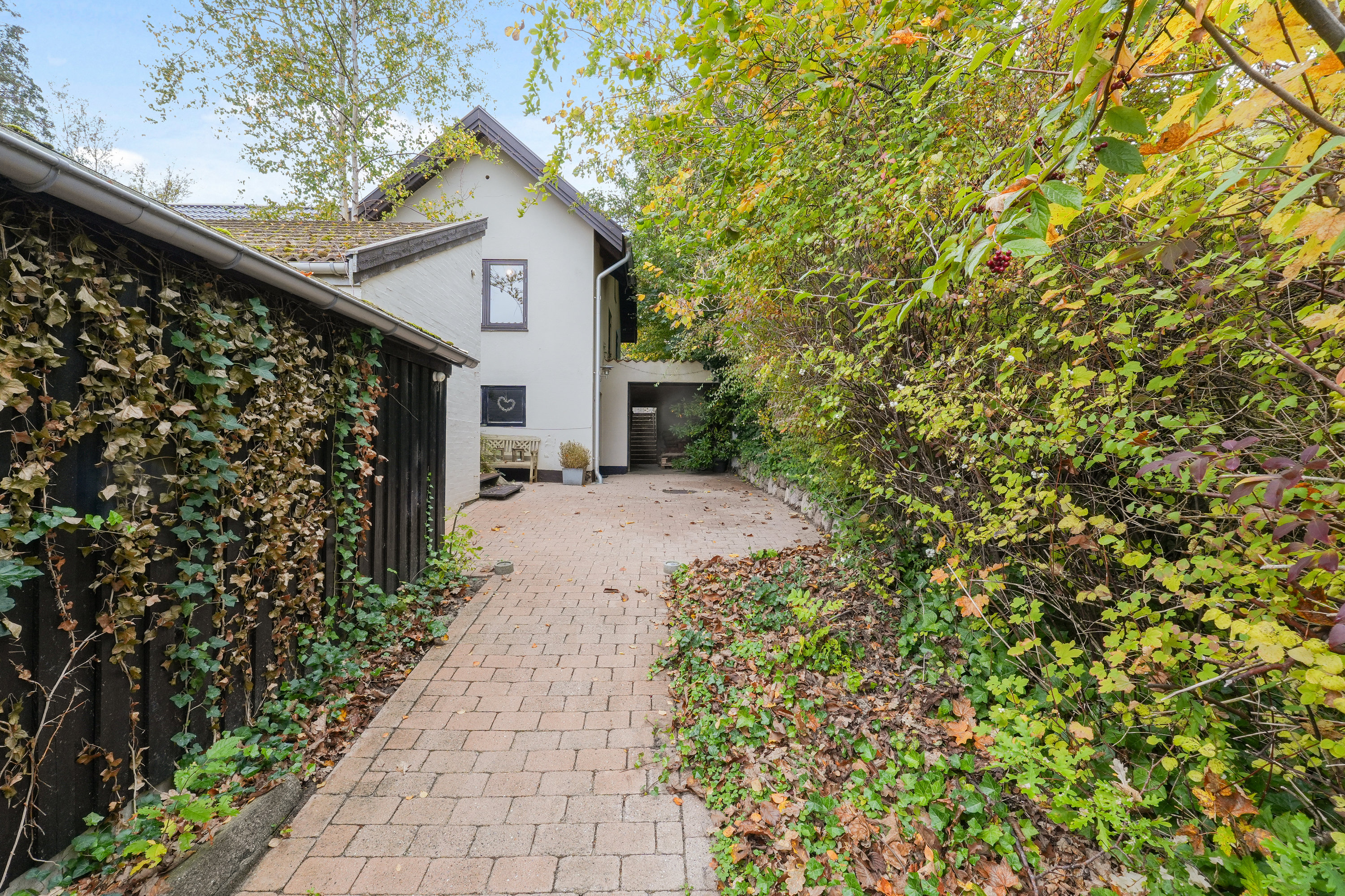 Fremhævet andet billede i fuldskærmstilstand. Billede af Bakkevej 1A, 2., 3460 Birkerød