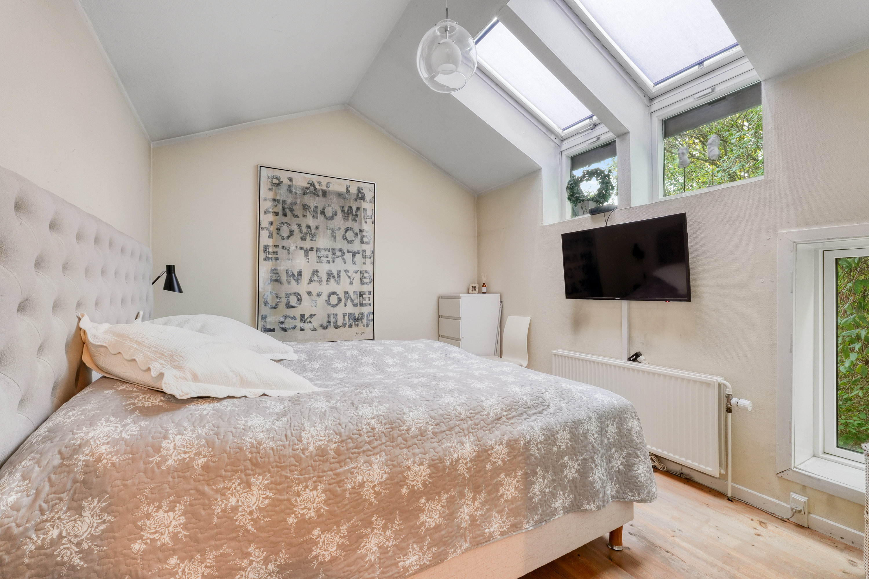 Fremhævet andet billede i fuldskærmstilstand. Billede af Bakkevej 1A, 2., 3460 Birkerød