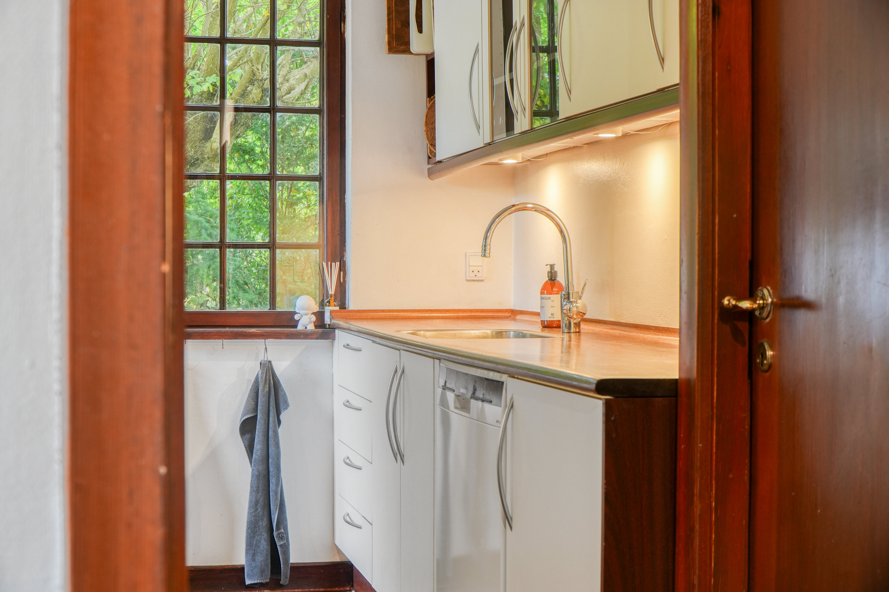 Fremhævet andet billede i fuldskærmstilstand. Billede af Bakkevej 1A, 2., 3460 Birkerød