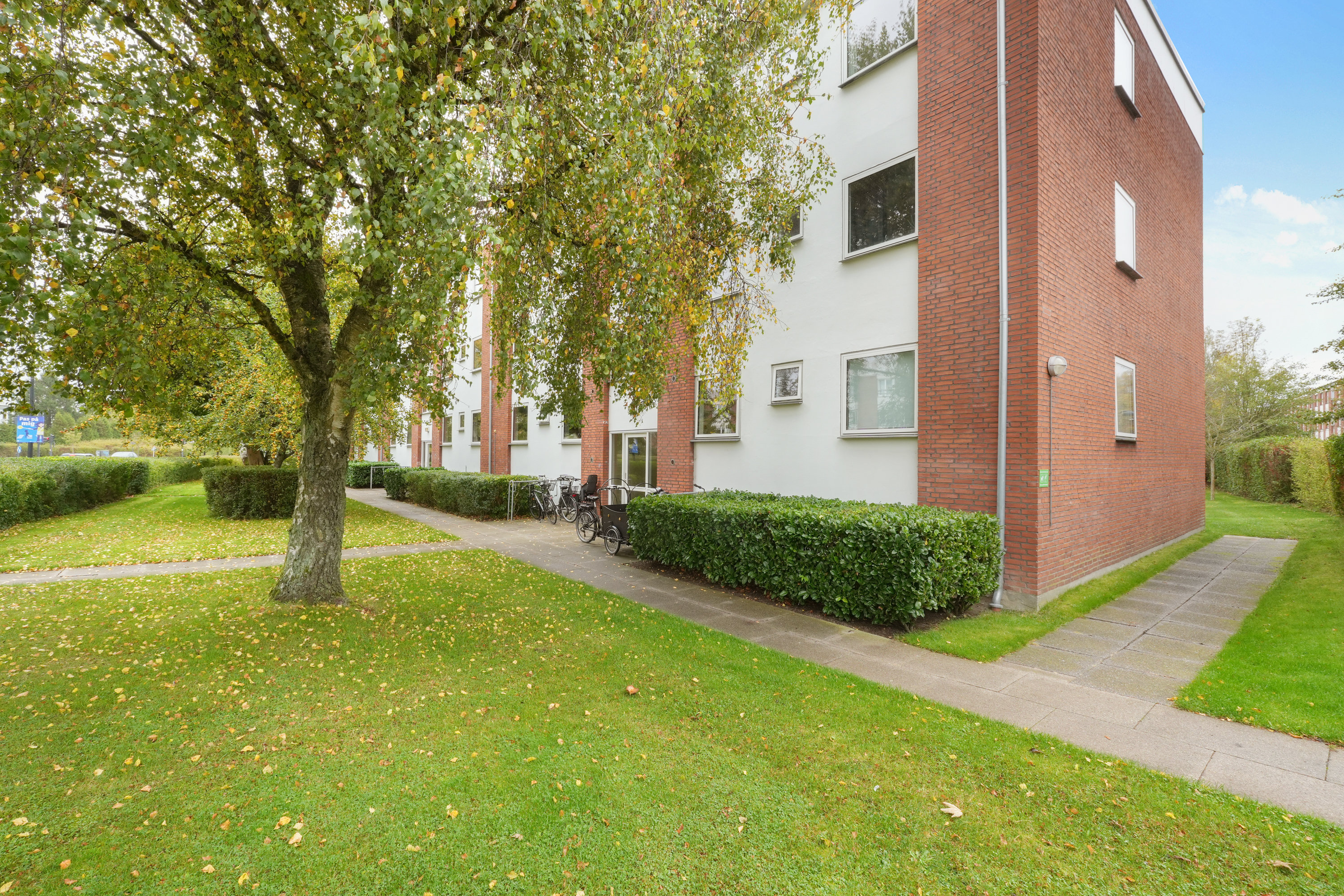 Fremhævet andet billede i fuldskærmstilstand. Billede af Bregnerødvej 59, 2. tv., 3460 Birkerød