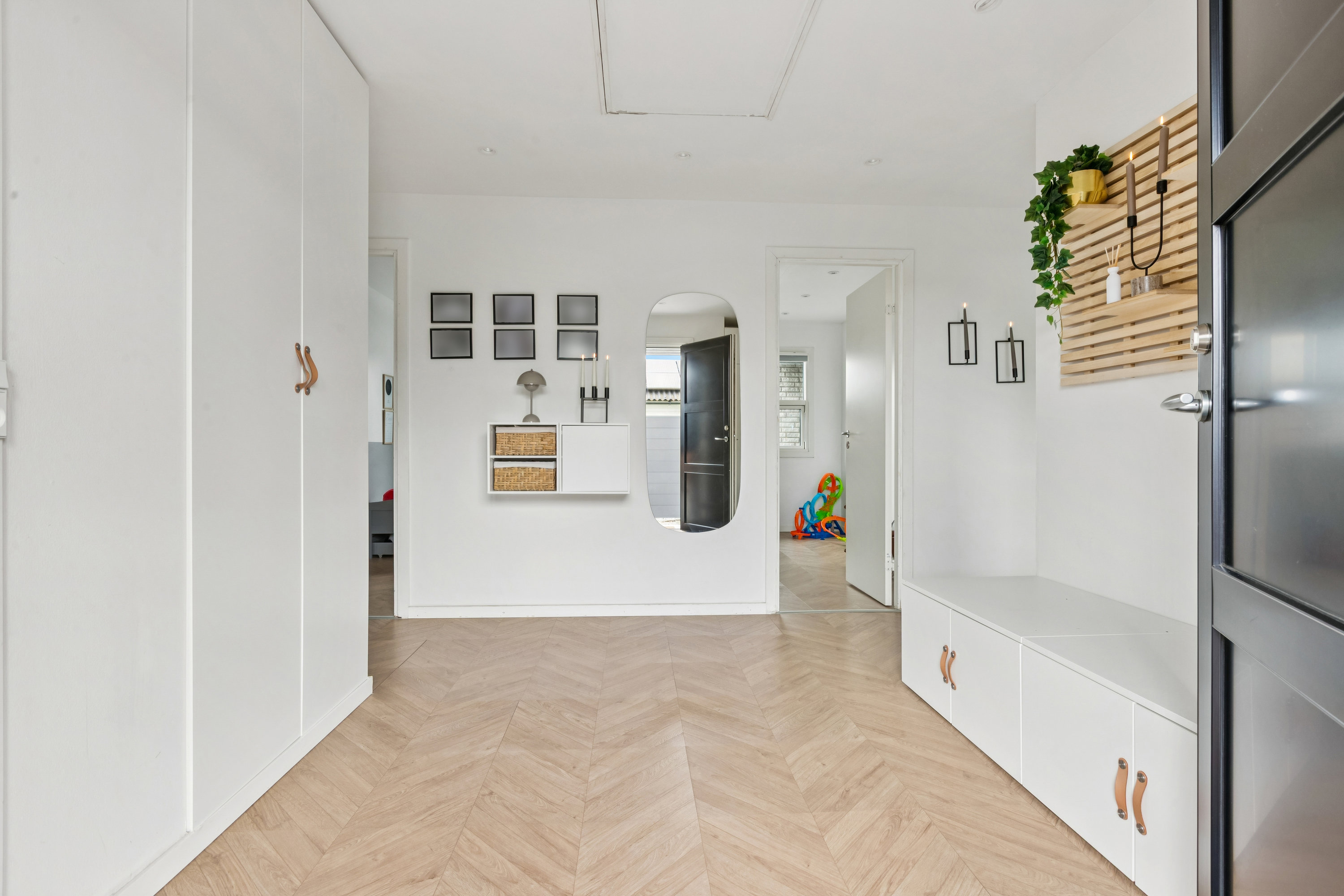 Fremhævet gang billede i fuldskærmstilstand. Billede af Haarlem Alle 20, 2791 Dragør