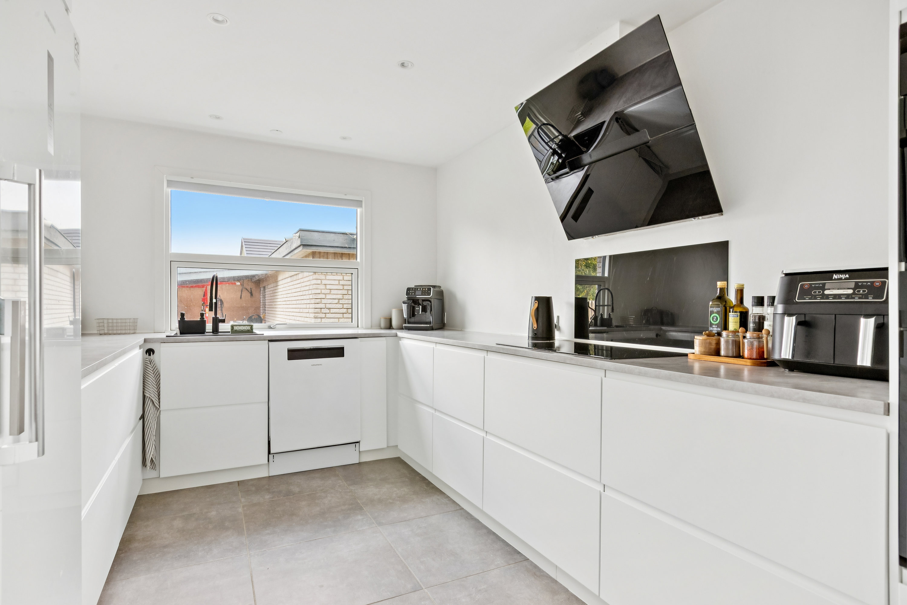 Fremhævet køkken billede i fuldskærmstilstand. Billede af Haarlem Alle 20, 2791 Dragør