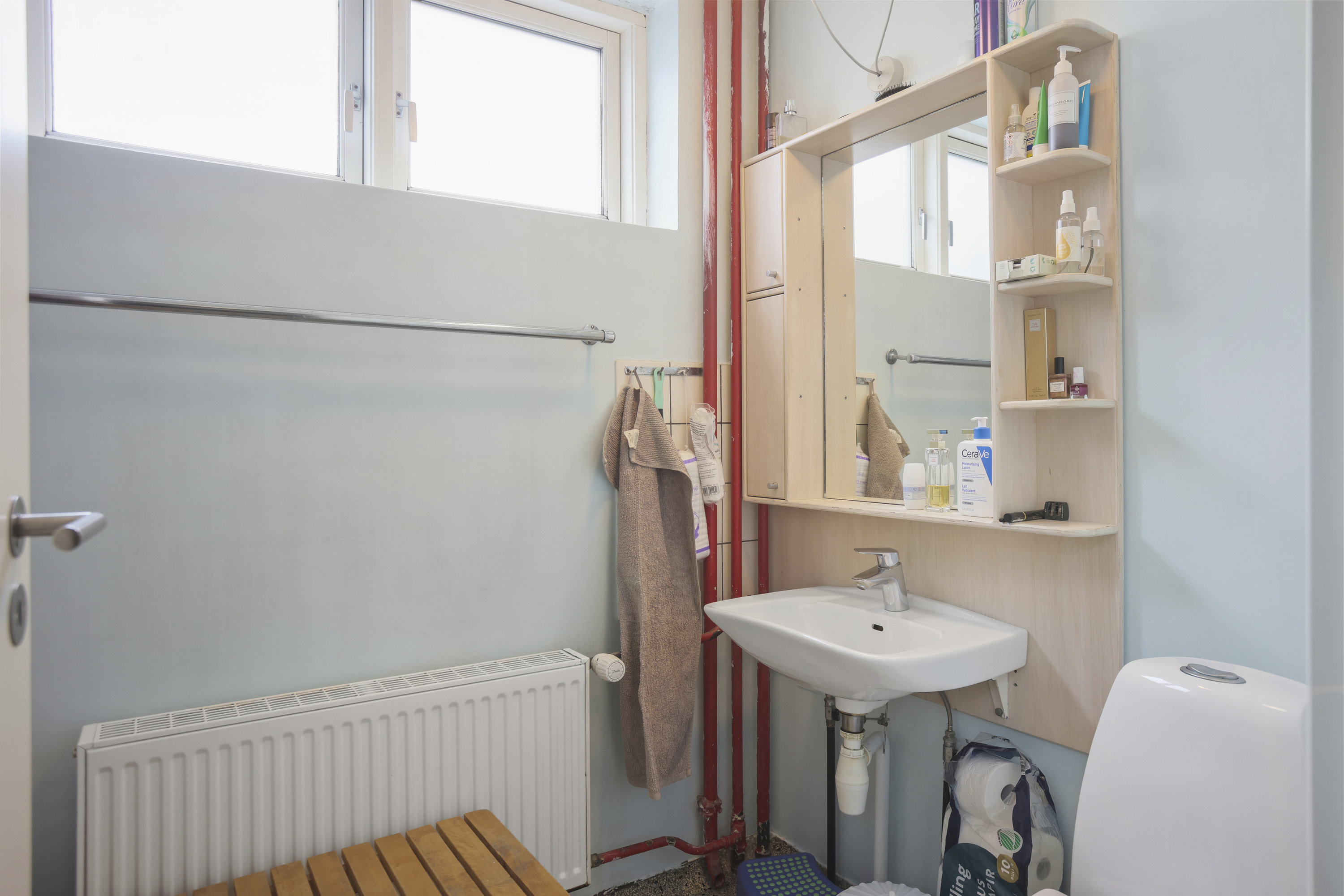 Fremhævet badeværelse billede i fuldskærmstilstand. Billede af N.F.S. Grundtvigs Vej 26, 8800 Viborg