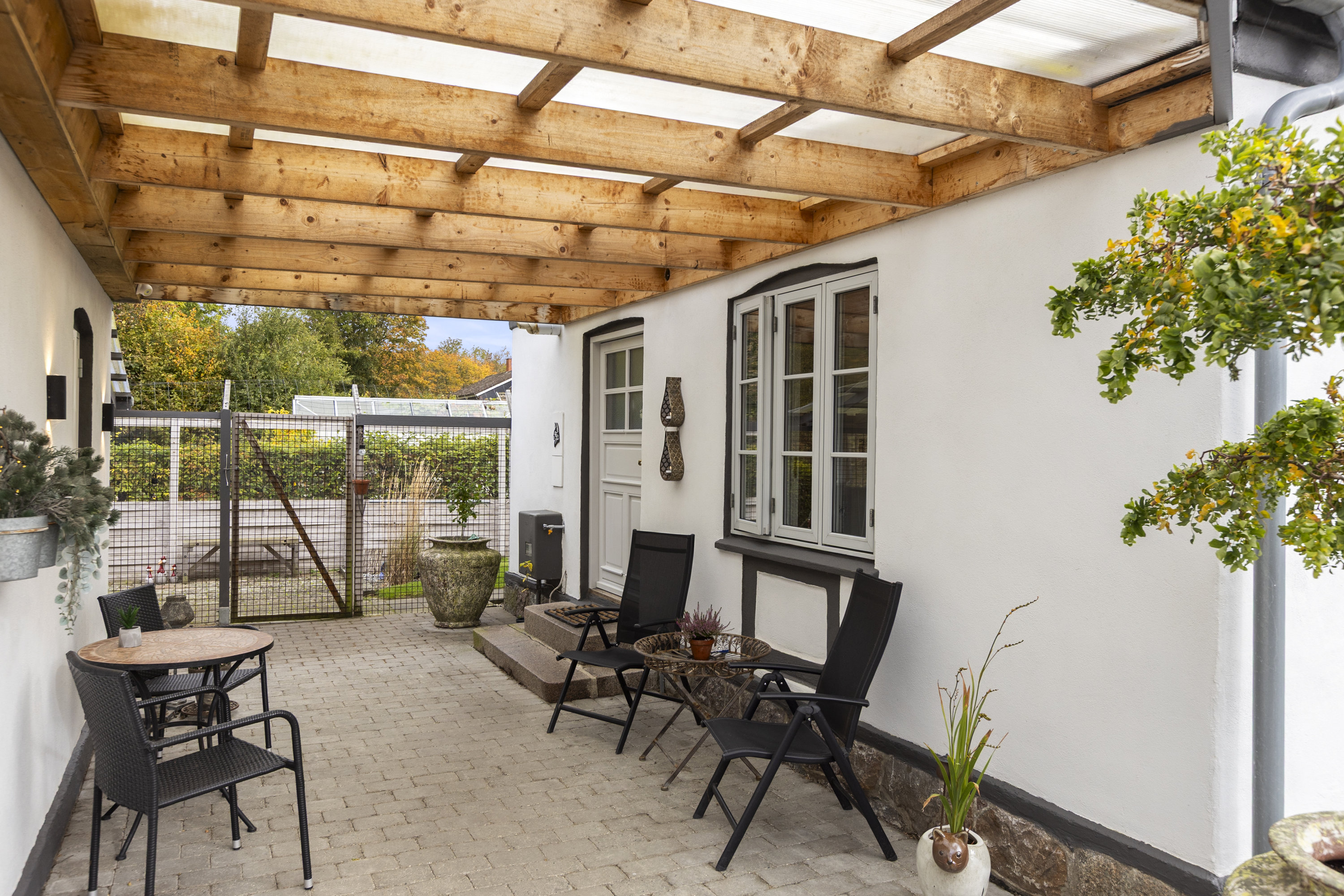 Fremhævet overdækket terrasse billede i fuldskærmstilstand. Billede af Lyshøjvej 15, 4241 Vemmelev