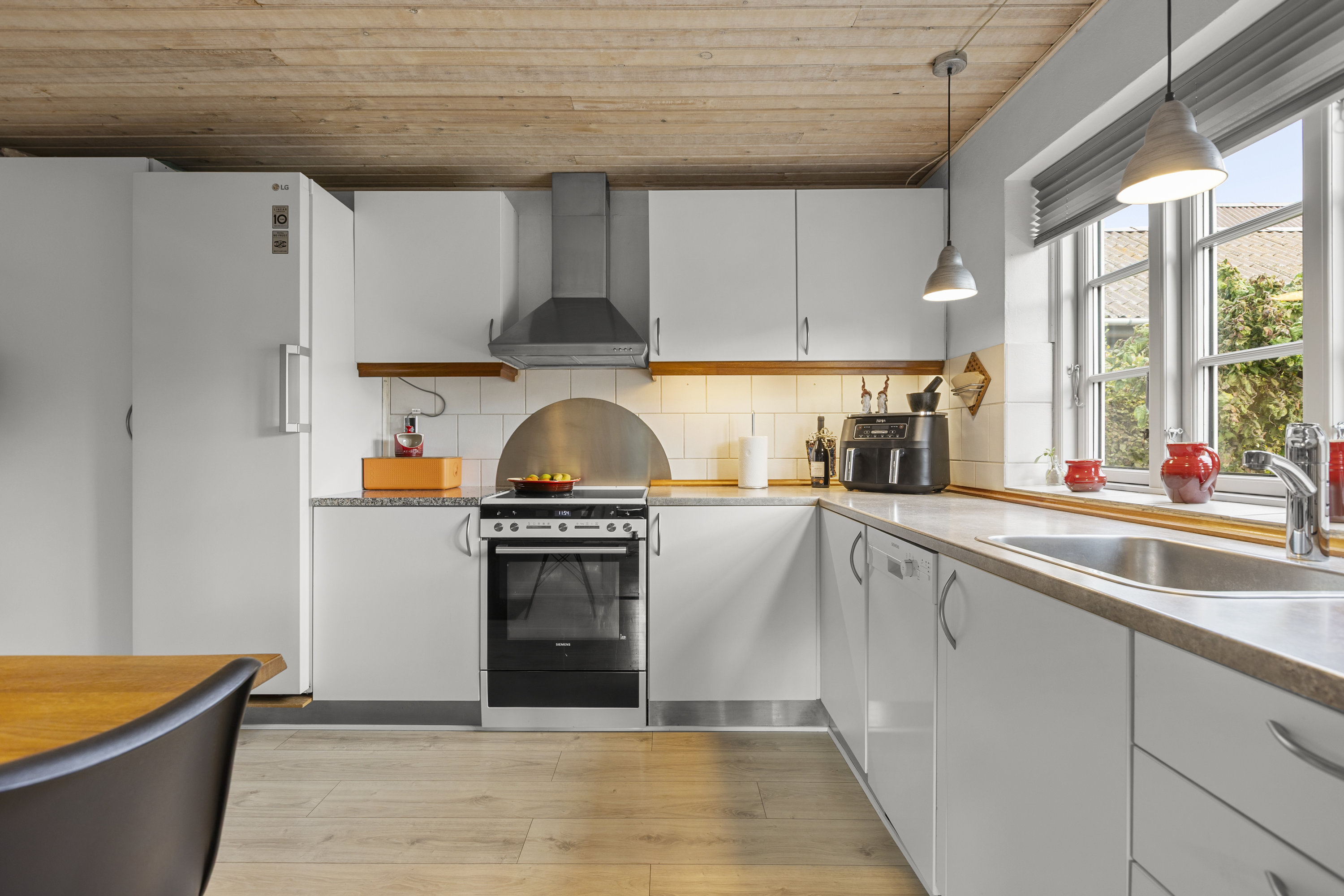 Fremhævet køkken billede i fuldskærmstilstand. Billede af Lyshøjvej 15, 4241 Vemmelev