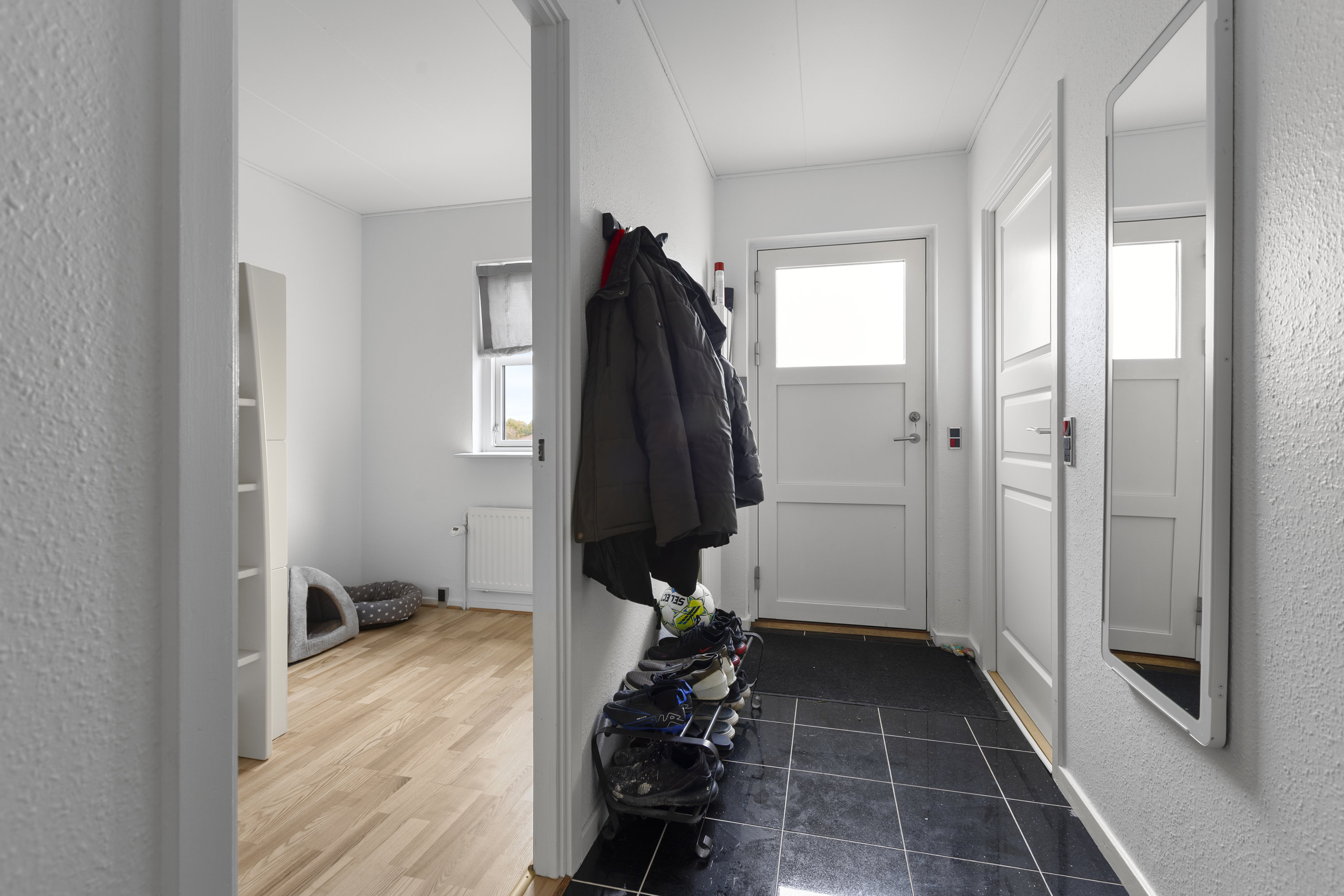 Fremhævet entré billede i fuldskærmstilstand. Billede af Pilagervej 48, 4200 Slagelse