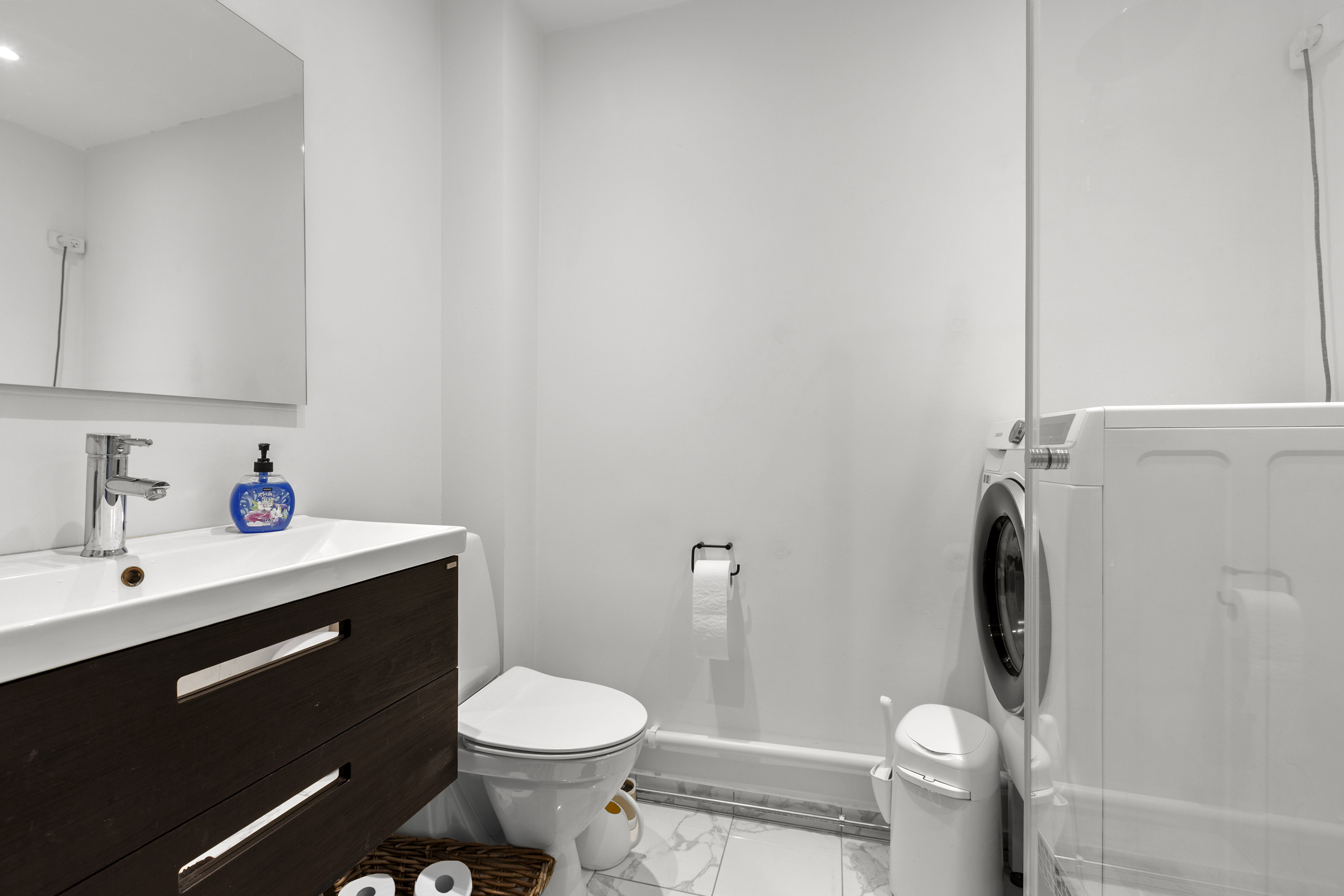 Fremhævet badeværelse billede i fuldskærmstilstand. Billede af Byskov Alle 6, 1. th., 4200 Slagelse