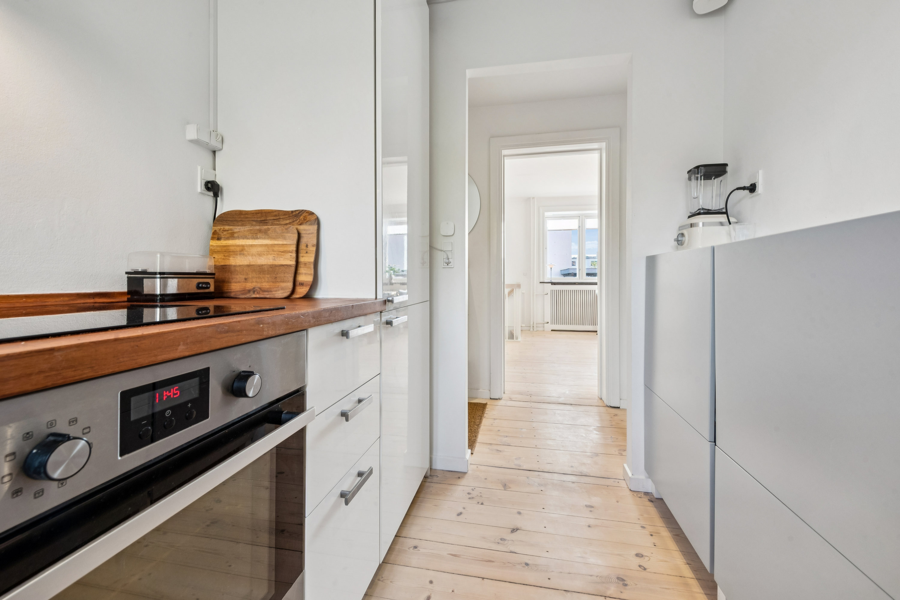 Fremhævet køkken billede i fuldskærmstilstand. Billede af Johan Wilmanns Vej 23, st.. tv., 2800 Kongens Lyngby