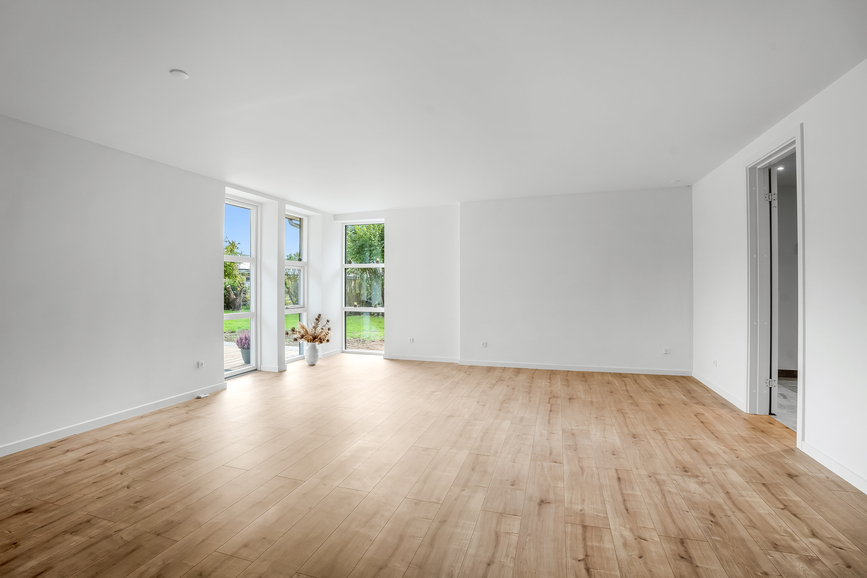 Fremhævet stue billede i fuldskærmstilstand. Billede af Kraghave Møllevej 36, Kraghave, 4800 Nykøbing F