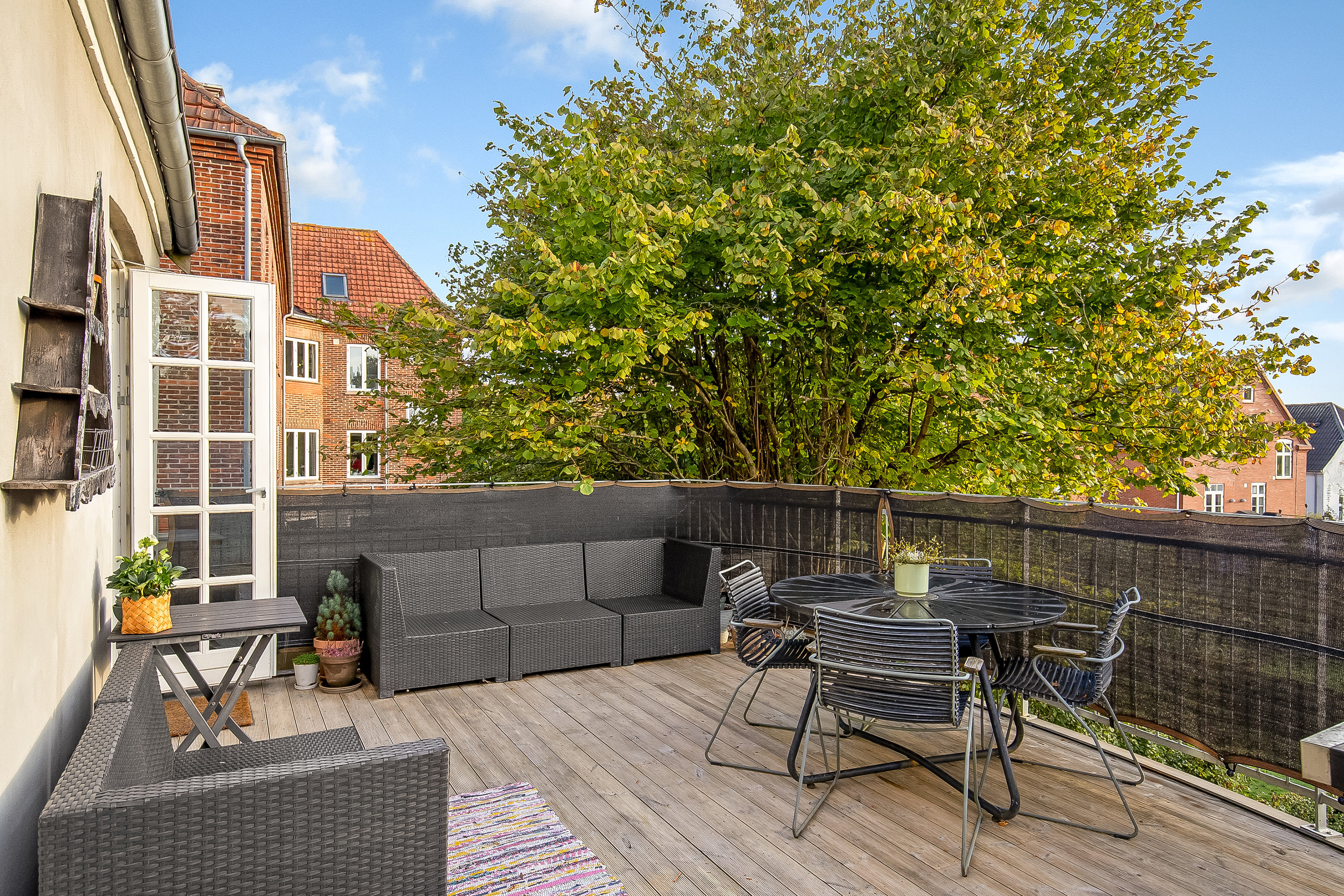 Fremhævet terrasse billede i fuldskærmstilstand. Billede af Baggesensvej 1, 6000 Kolding
