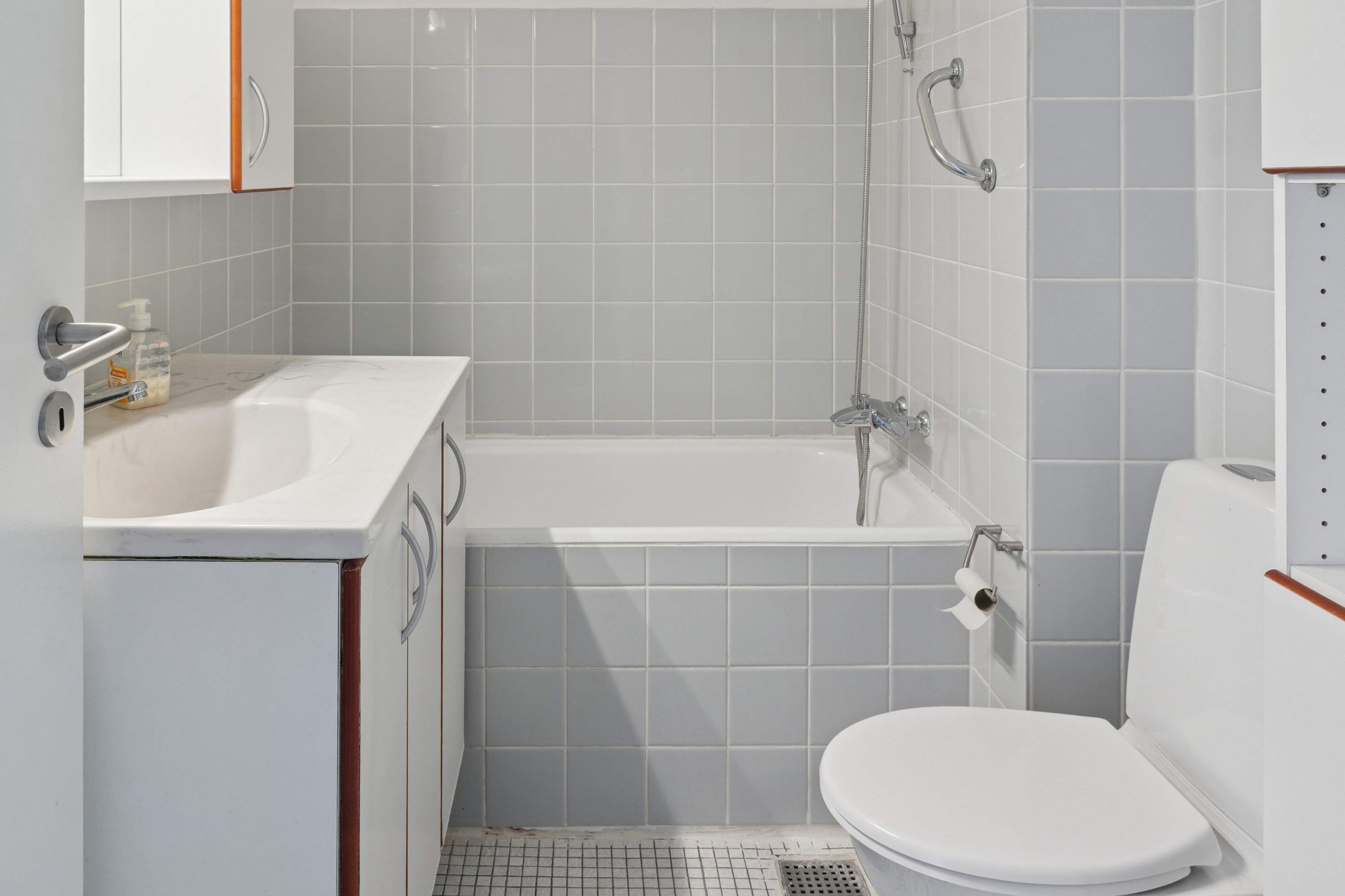 Fremhævet badeværelse billede i fuldskærmstilstand. Billede af Brobjerg Parkvej 63, 1. 1., 8250 Egå