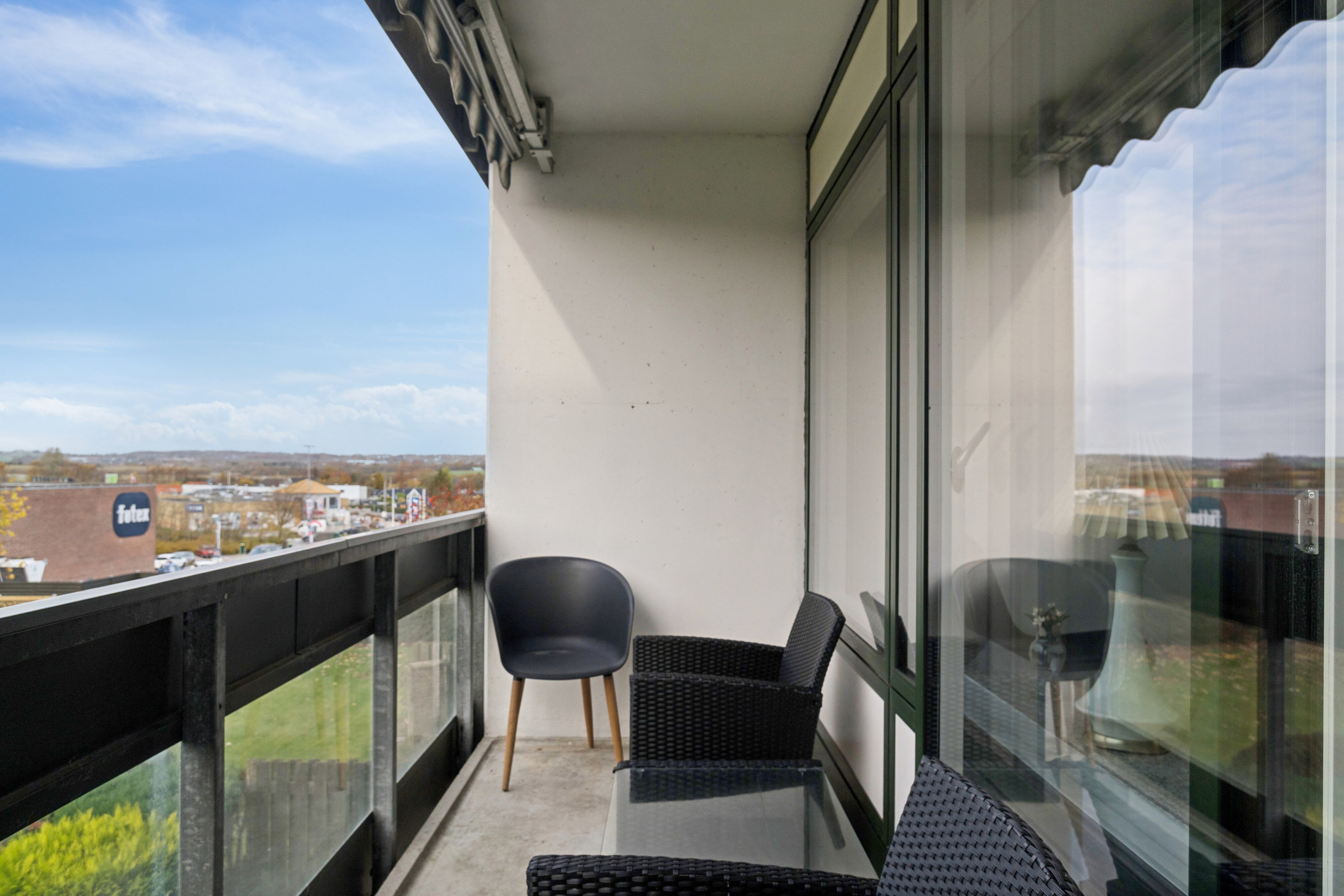 Miniaturebillede 1: altan. Billede af Brobjerg Parkvej 63, 1. 1., 8250 Egå