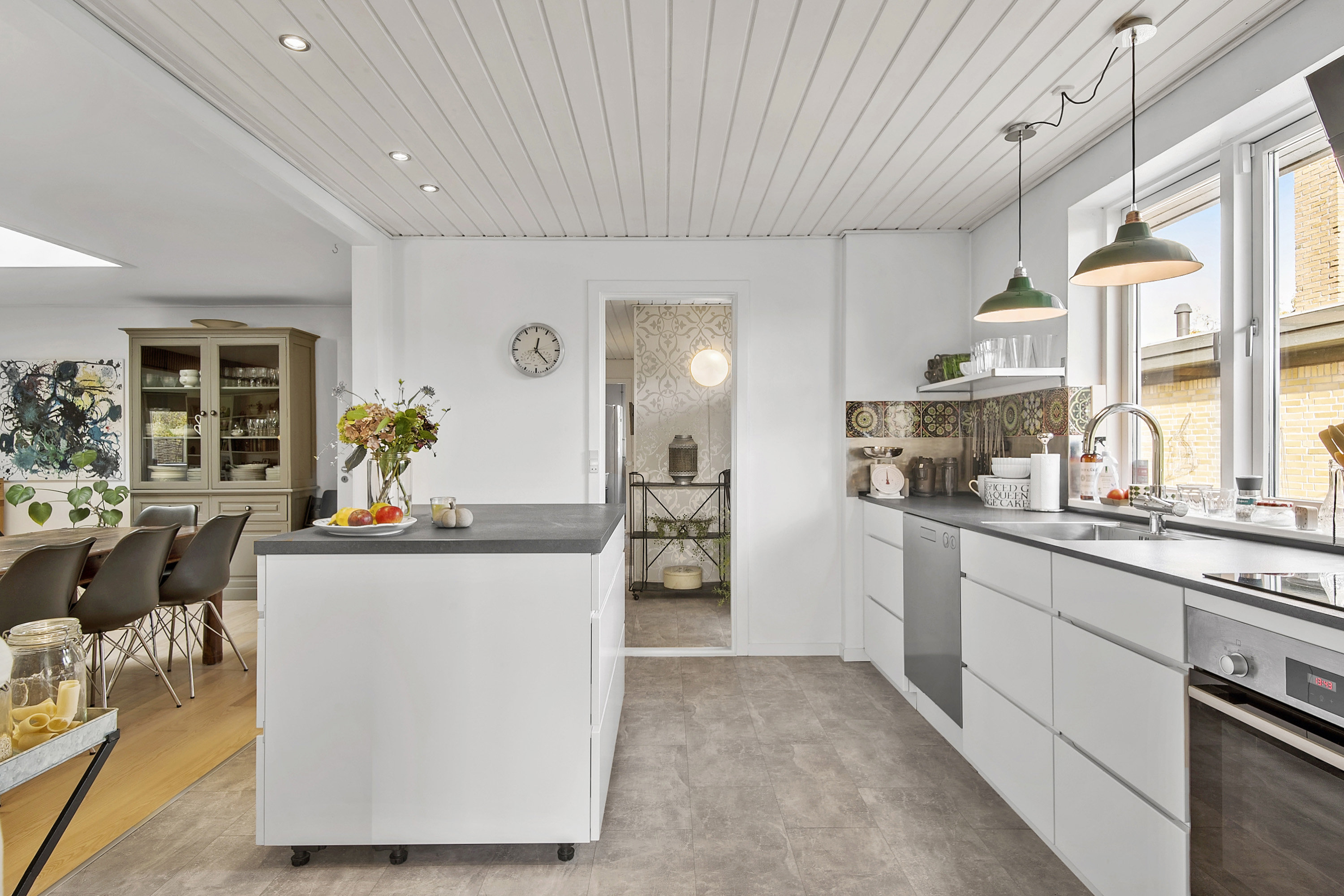 Fremhævet køkken billede i fuldskærmstilstand. Billede af Havrevænget 15, 4681 Herfølge