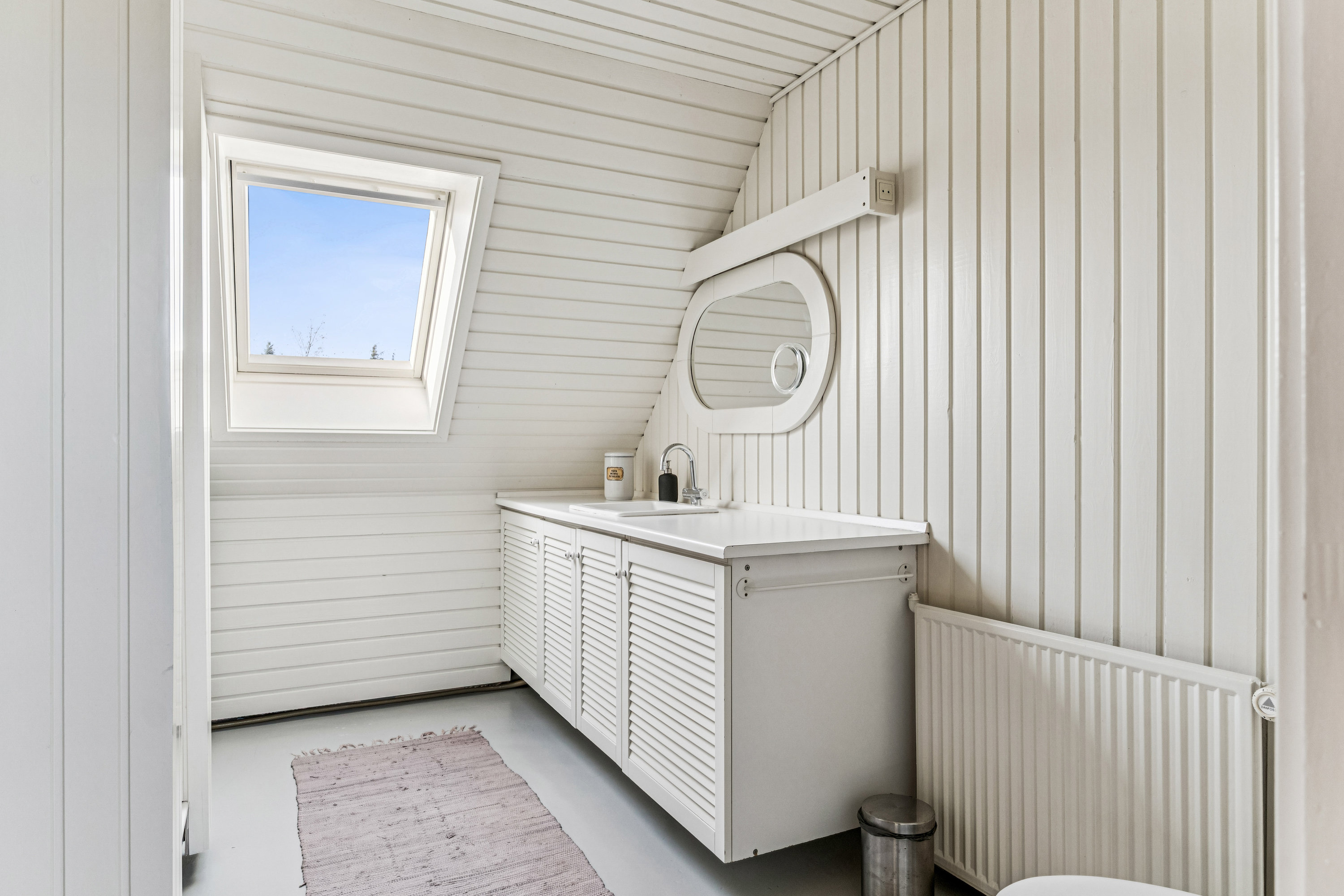 Fremhævet badeværelse billede i fuldskærmstilstand. Billede af Havfruevej 10, 2730 Herlev