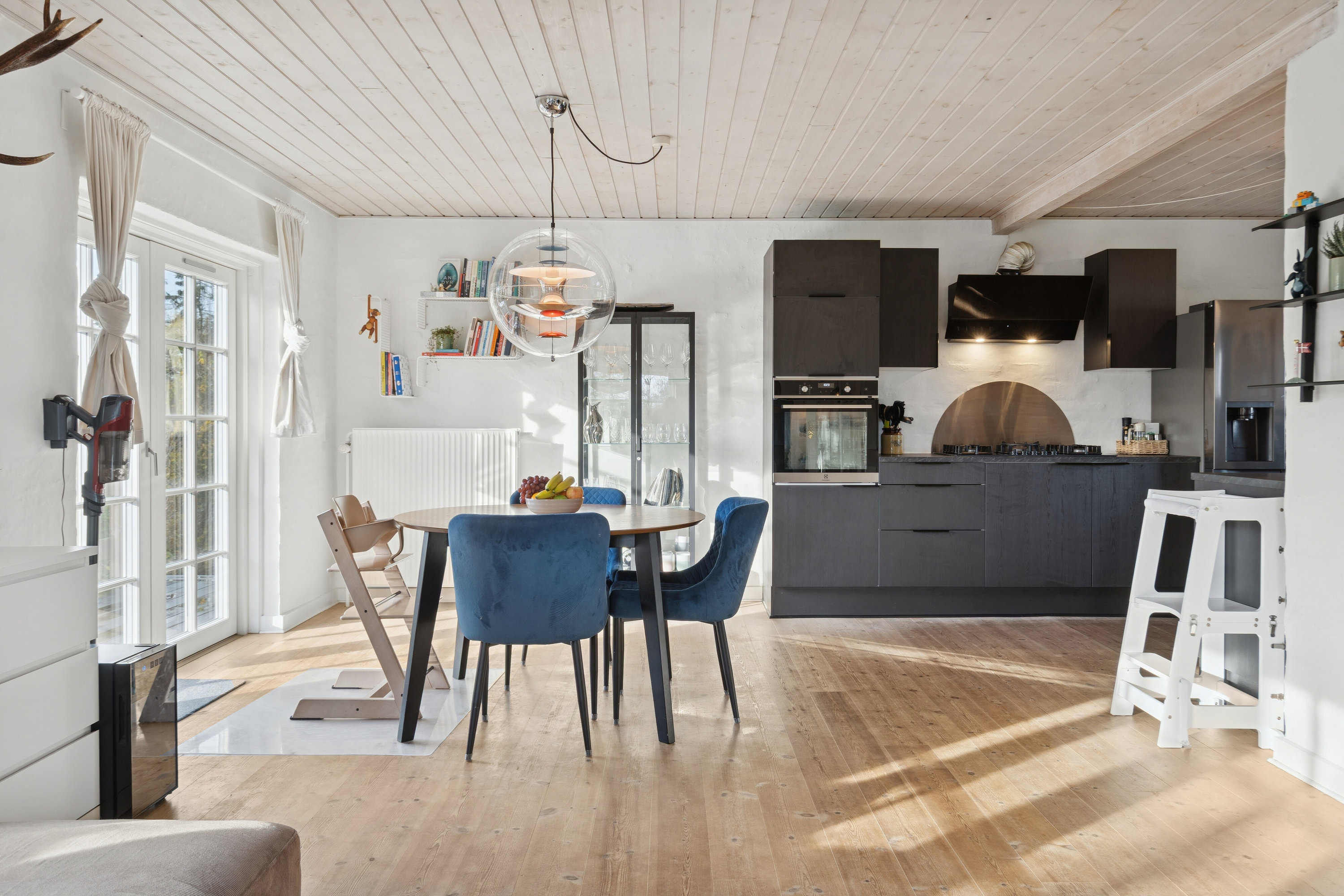 Fremhævet spisestue billede i fuldskærmstilstand. Billede af Egtvedvej 53, Bølling, 6040 Egtved