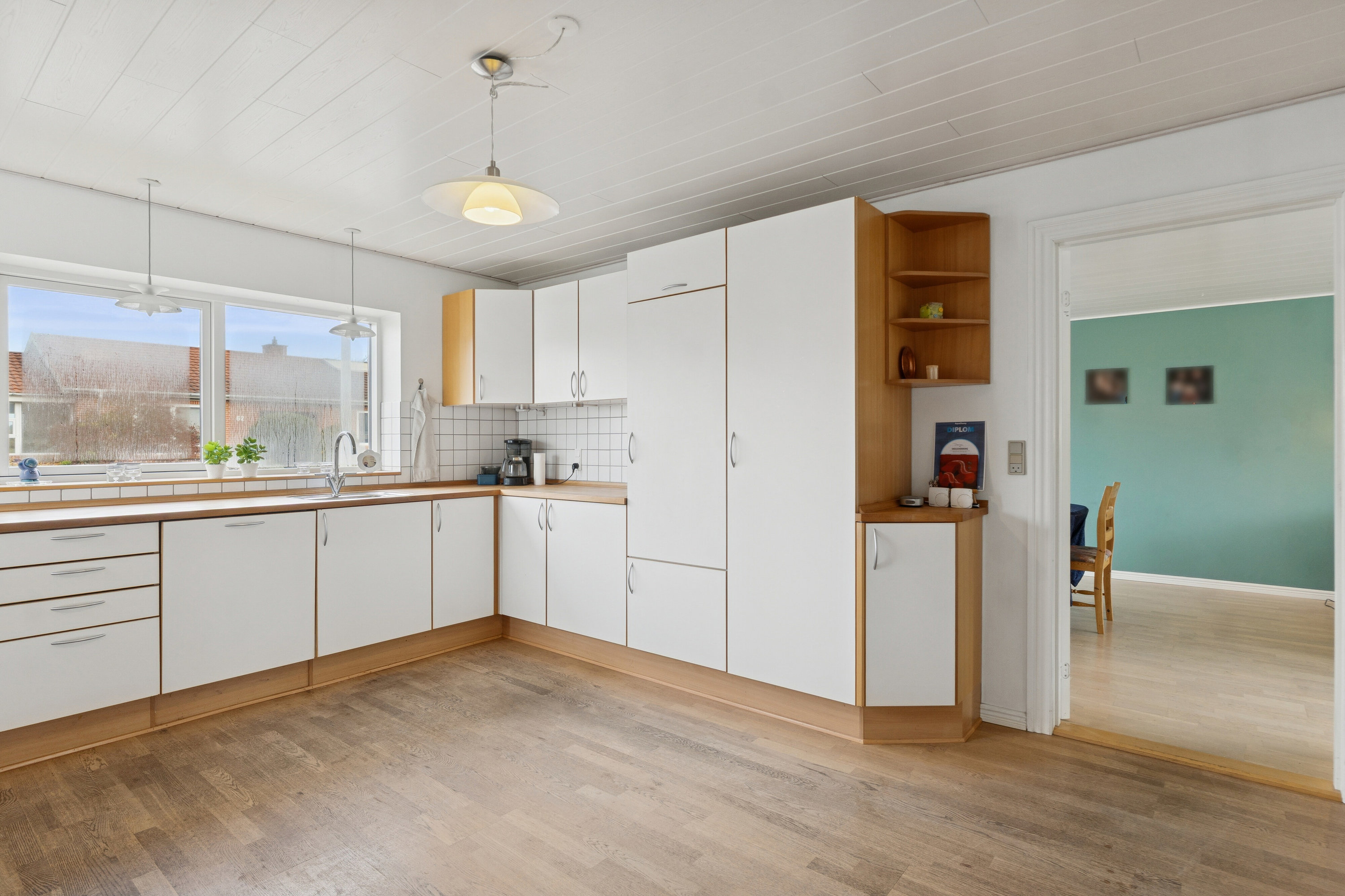 Fremhævet køkken billede i fuldskærmstilstand. Billede af Snedstedvej 33, Sundby, 7752 Snedsted