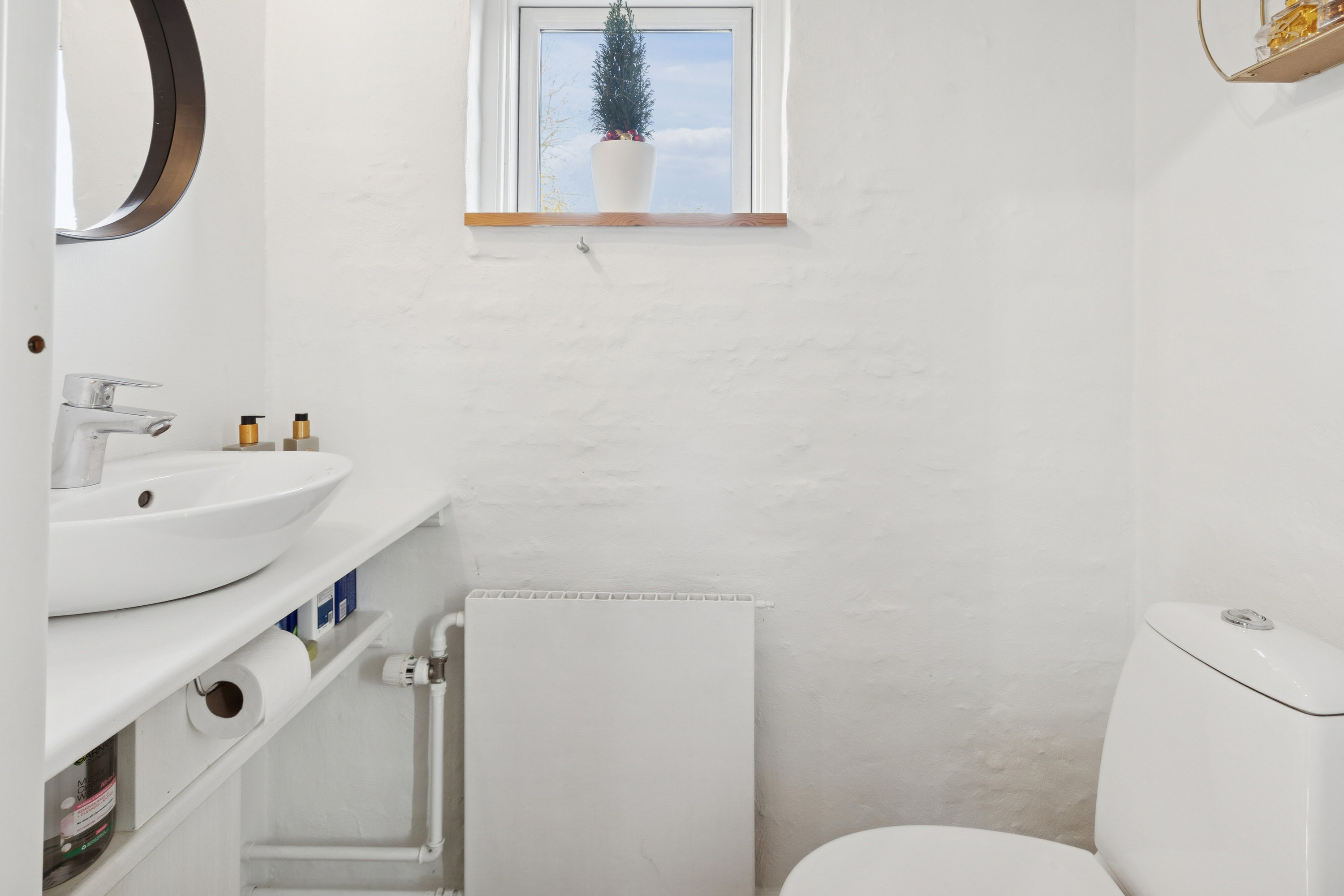 Fremhævet badeværelse billede i fuldskærmstilstand. Billede af Egtvedvej 53, Bølling, 6040 Egtved