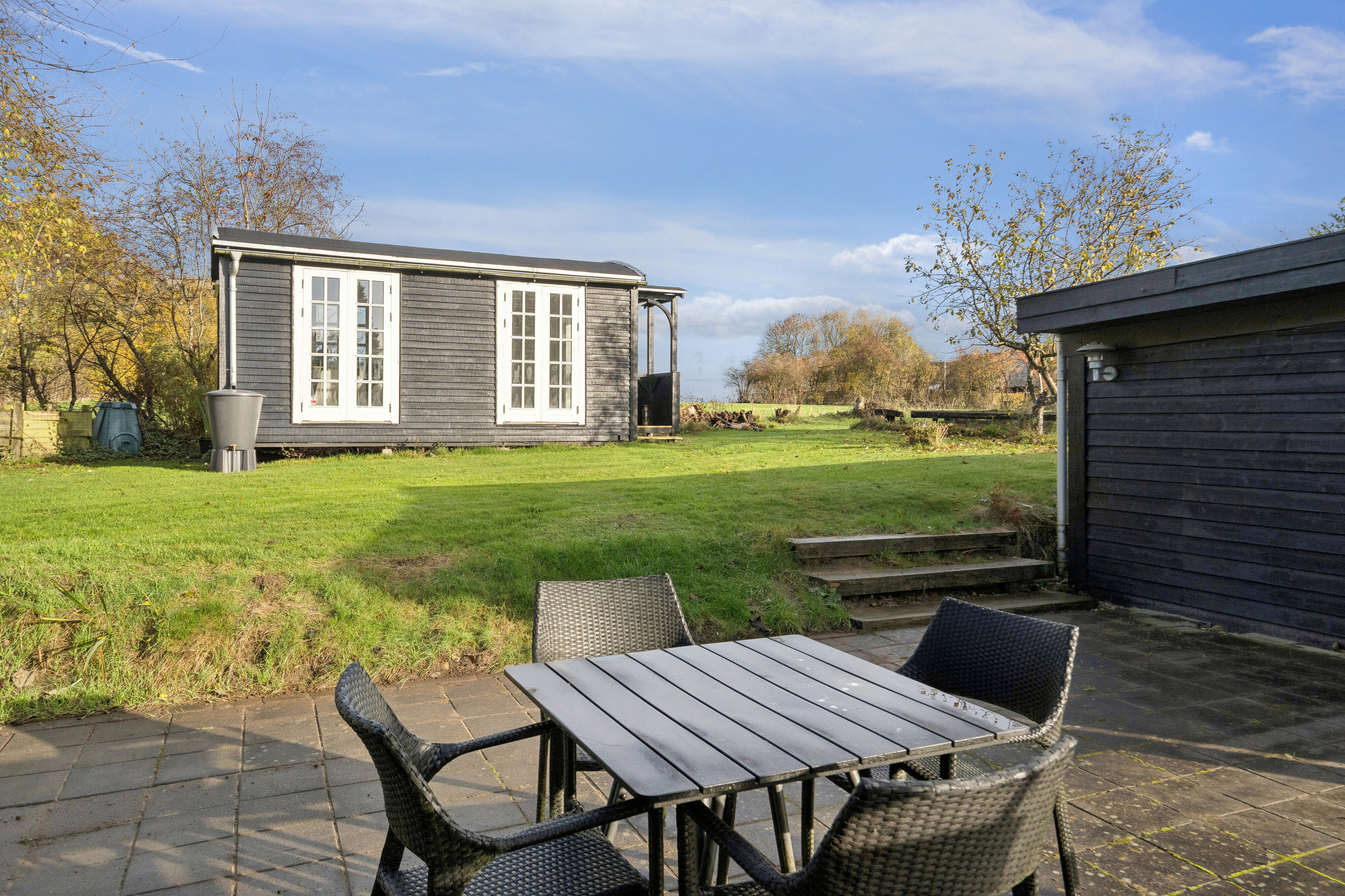 Fremhævet terrasse billede i fuldskærmstilstand. Billede af Egtvedvej 53, Bølling, 6040 Egtved