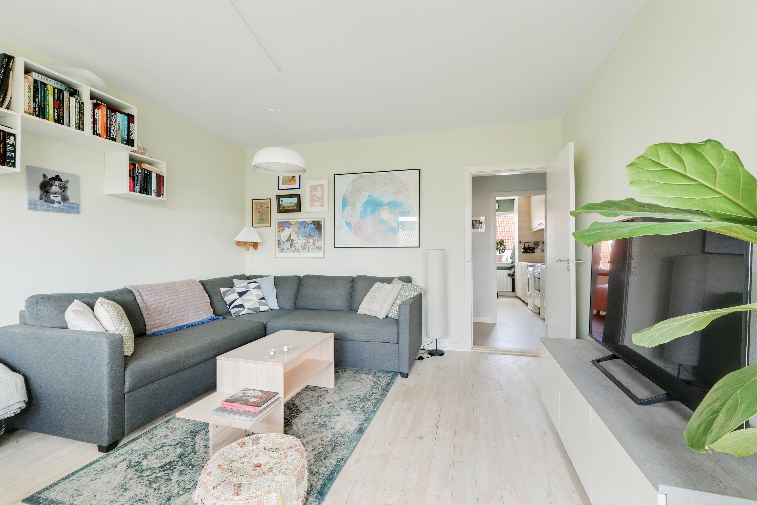 Fremhævet andet billede i fuldskærmstilstand. Billede af Gl Rådhusvej 38, 1. th., 2750 Ballerup