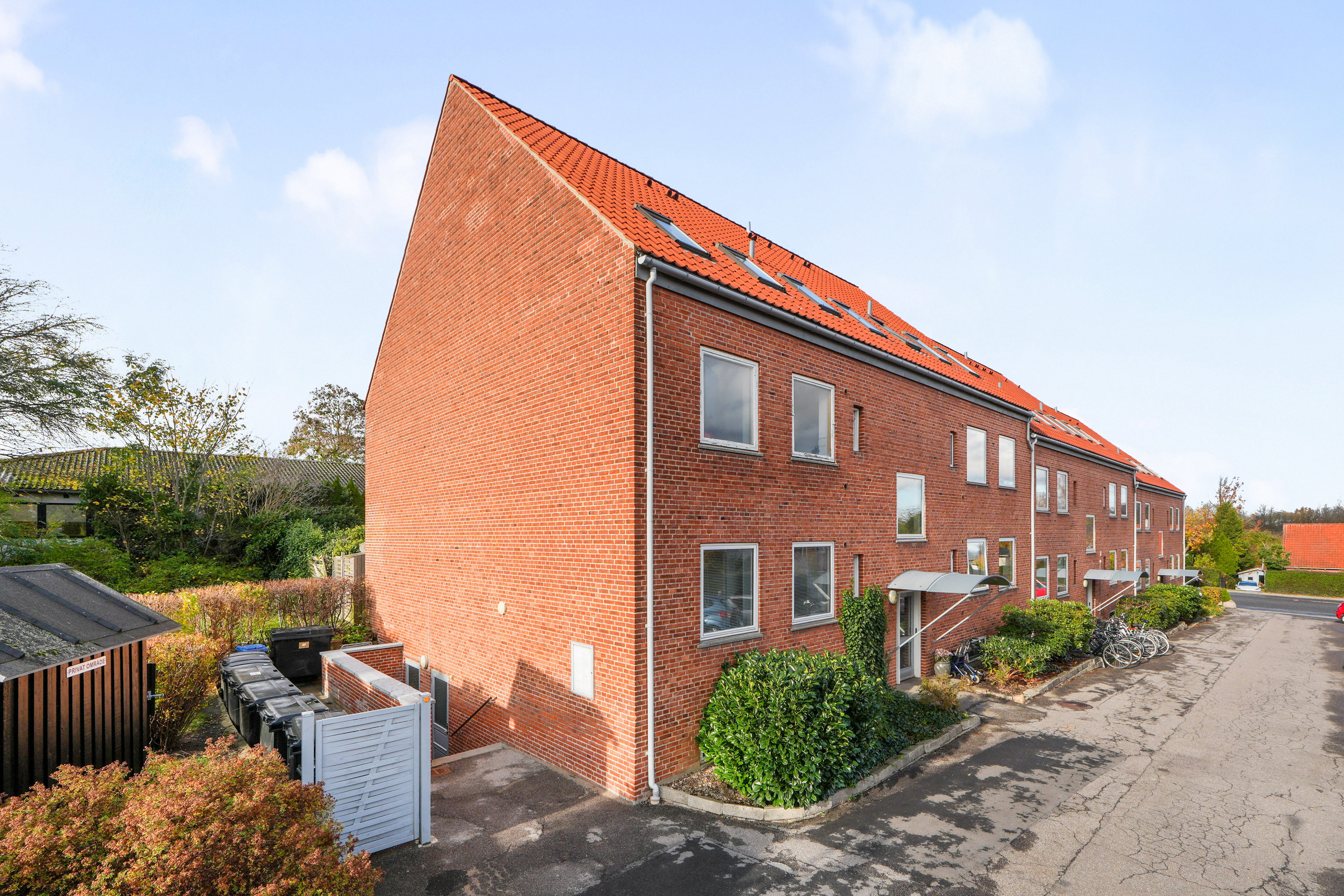 Fremhævet andet billede i fuldskærmstilstand. Billede af Gl Rådhusvej 38, 1. th., 2750 Ballerup