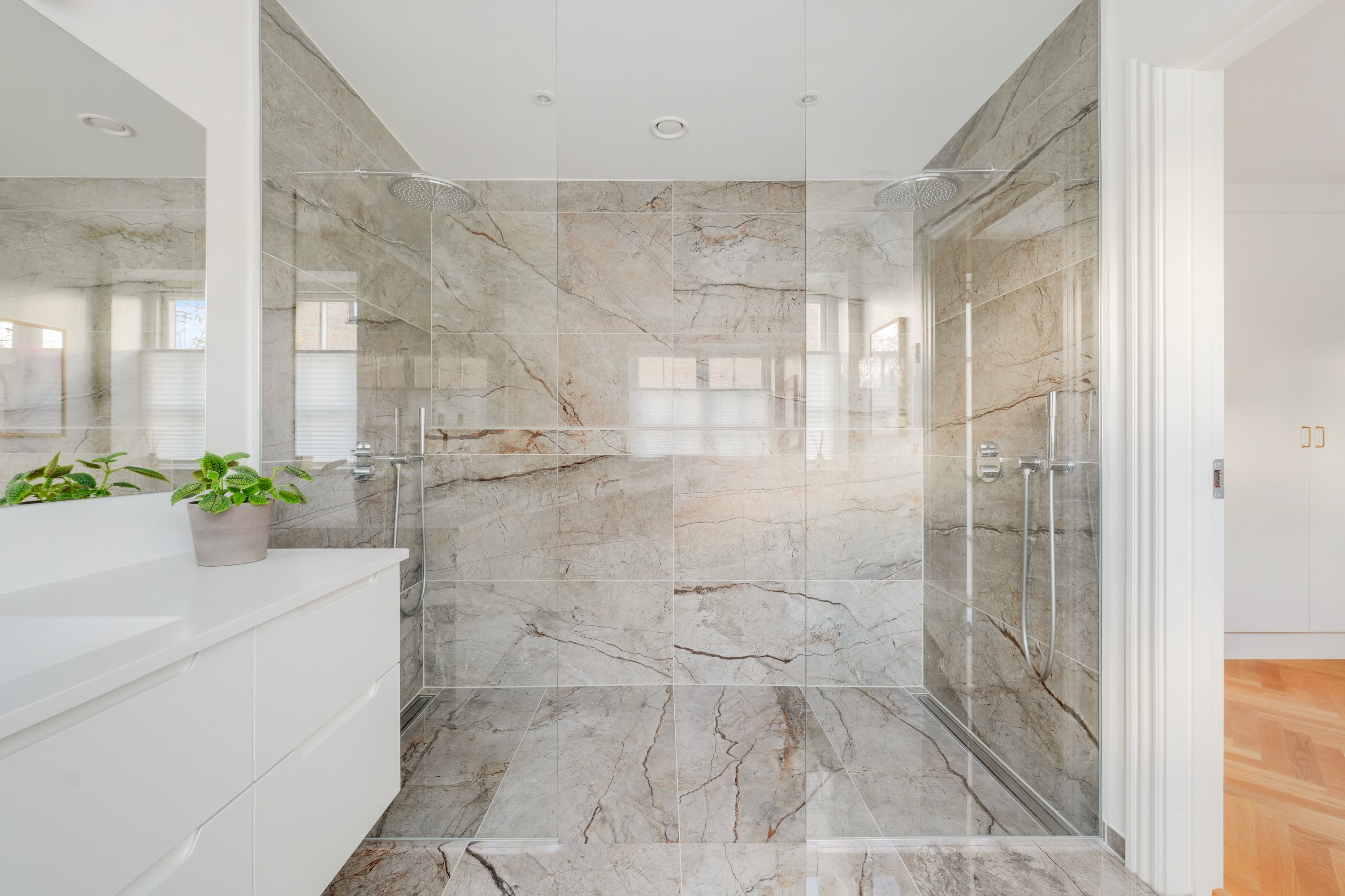 Fremhævet andet billede i fuldskærmstilstand. Billede af Odinsvej 8, 3460 Birkerød